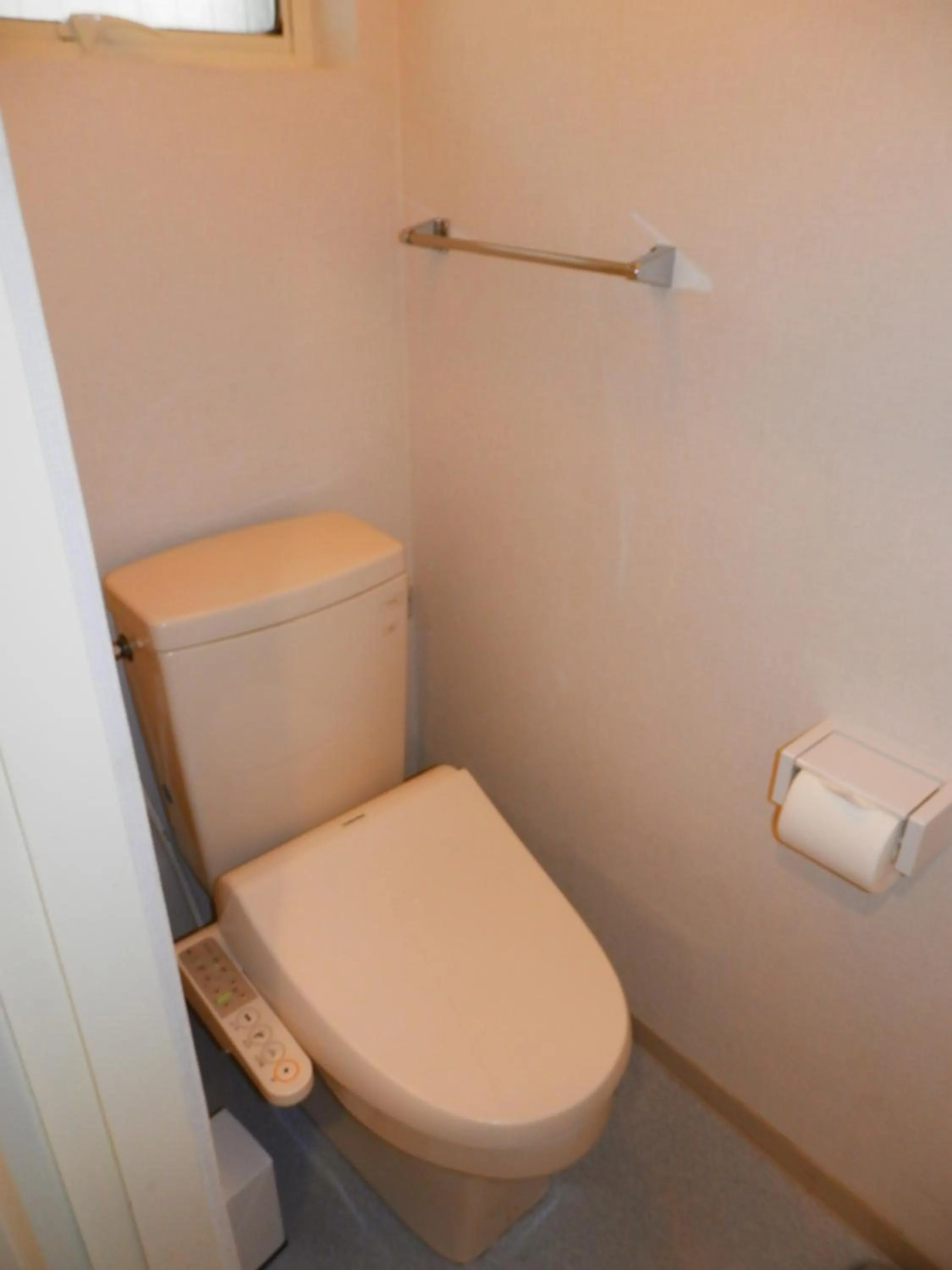 Toilet in Maple Sumikawa #202