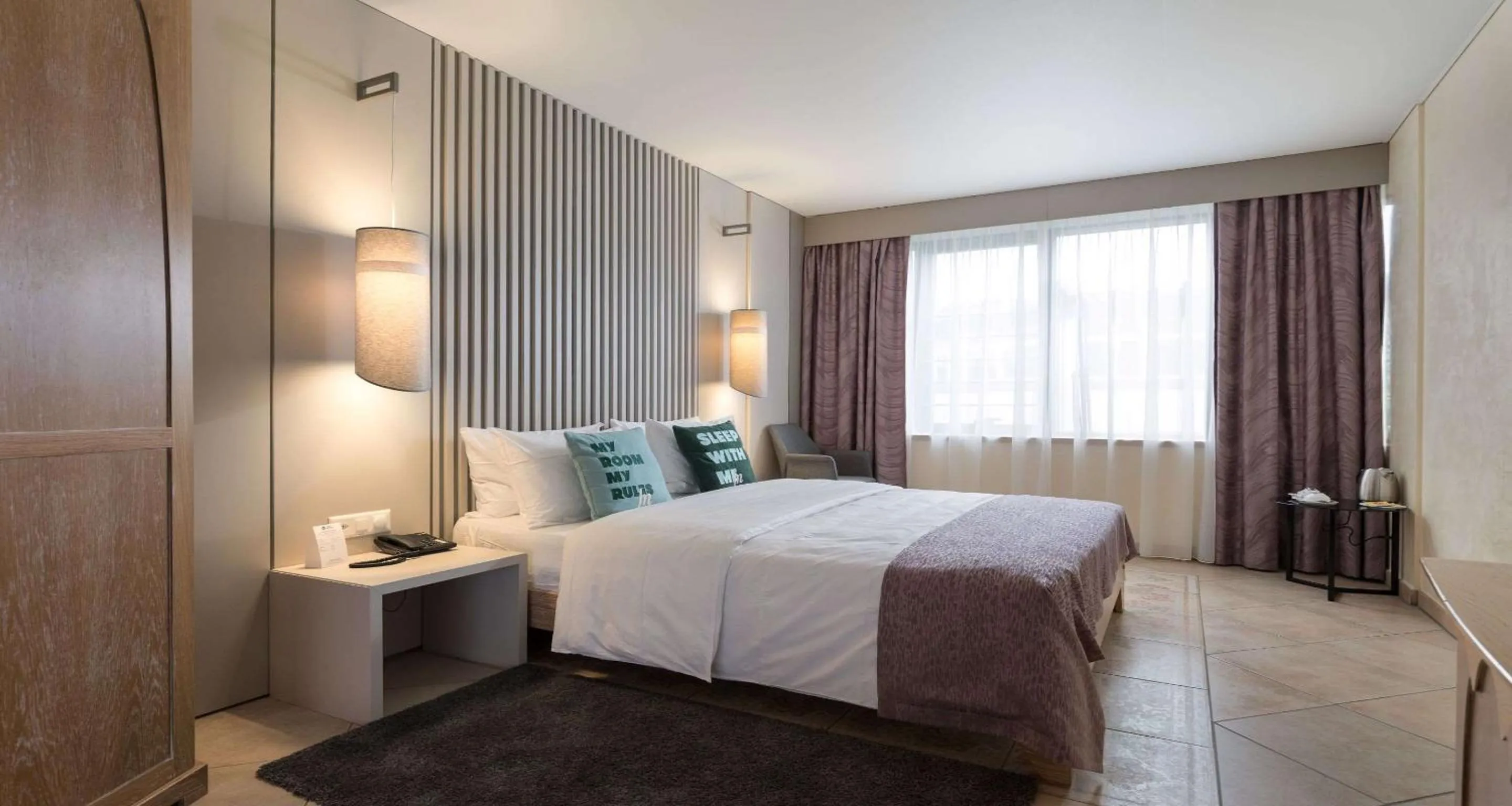 Bedroom, Bed in SeePark Hotel Murten