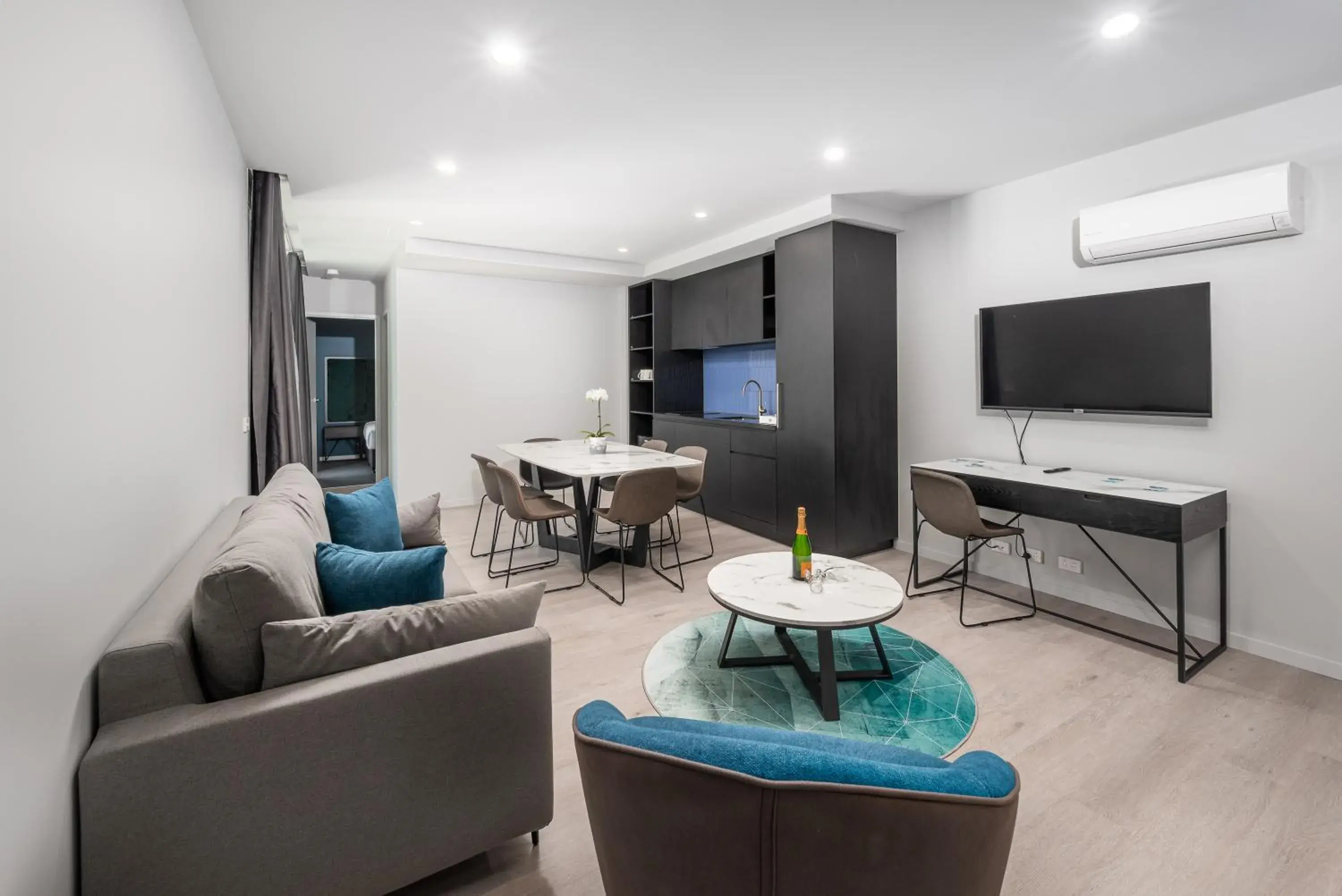 Two Bedroom Apartment in Oros Hotel and Apartments Two Bedroom Apartment in Oros Hotel and Apartments