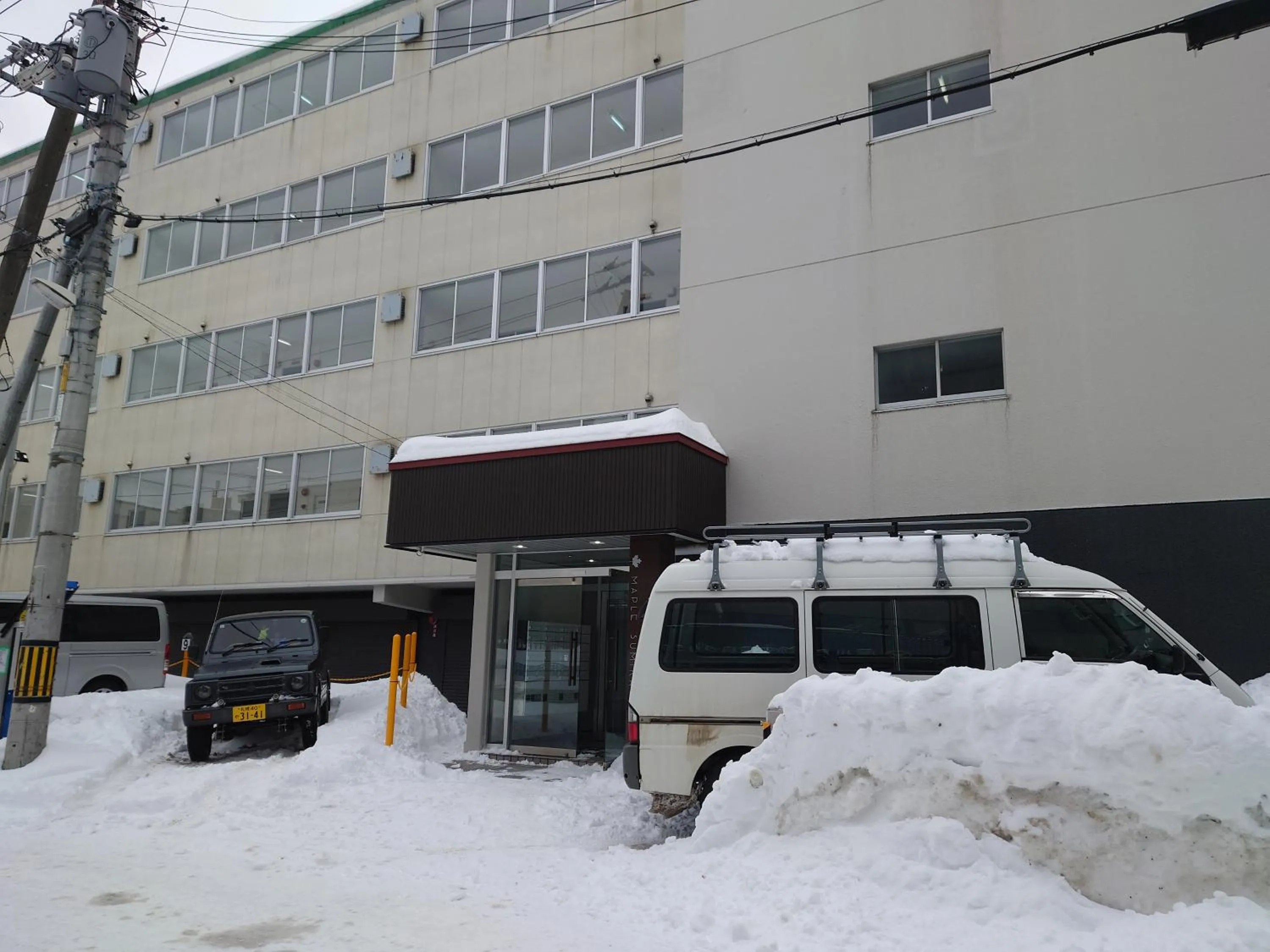 Property building in Maple Sumikawa #201