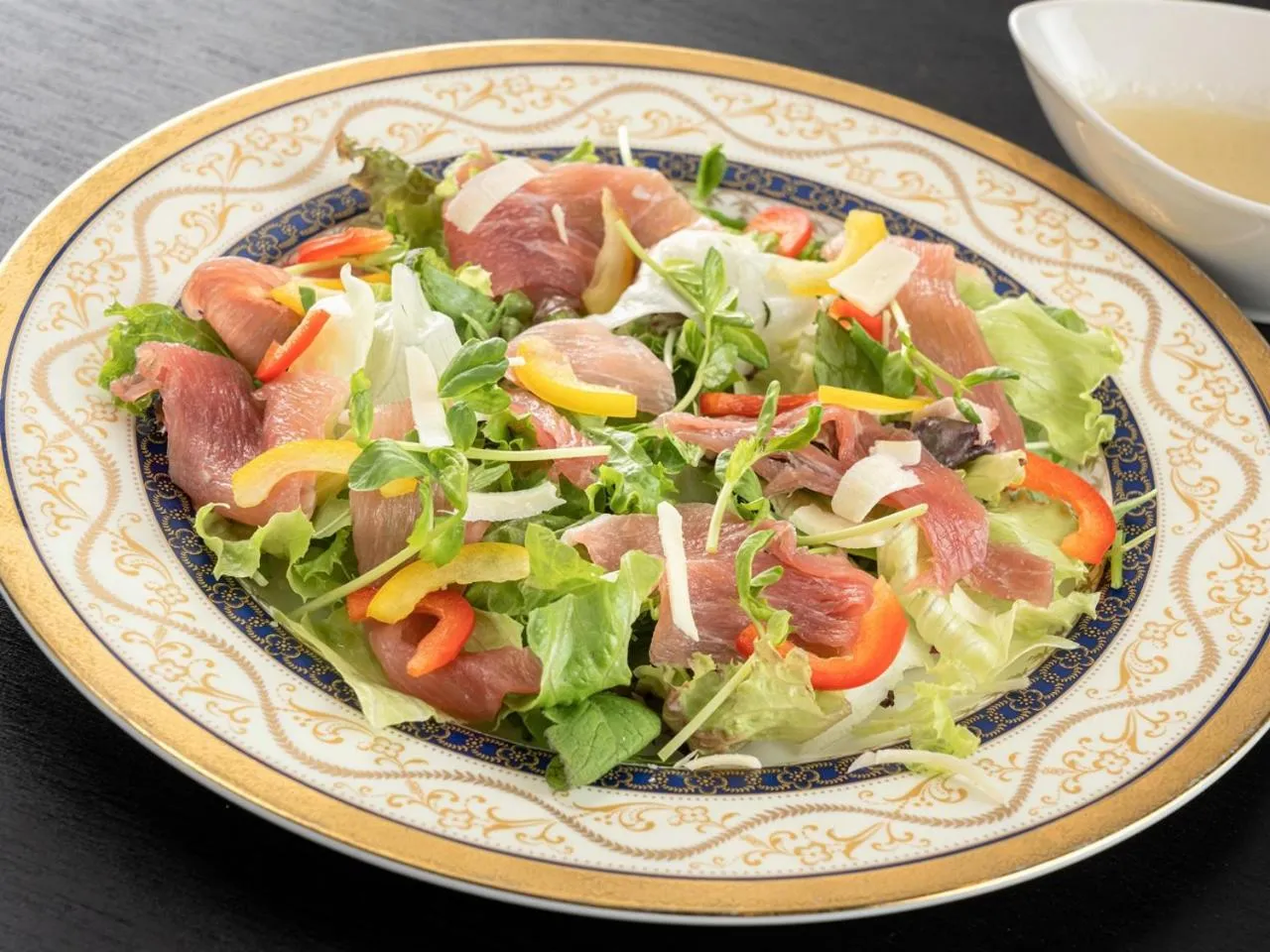 Food in Apikogen Mori no Hotel