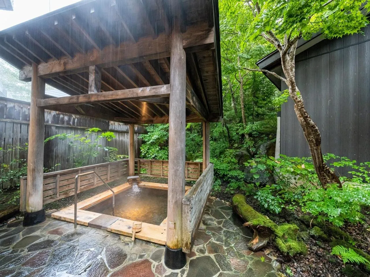 Open Air Bath in Apikogen Mori no Hotel