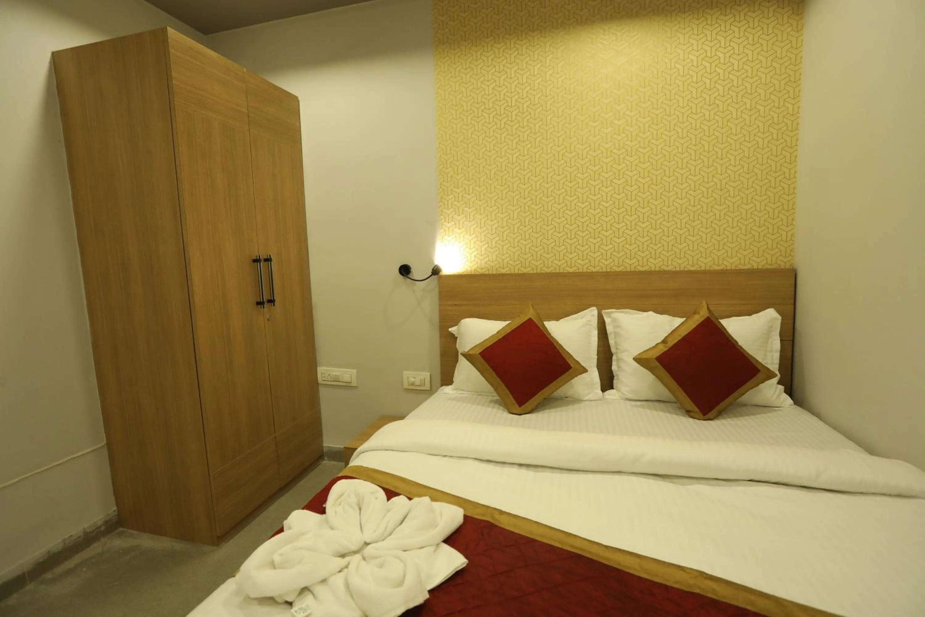 Bedroom, Bed in VIPs Hotel Olive