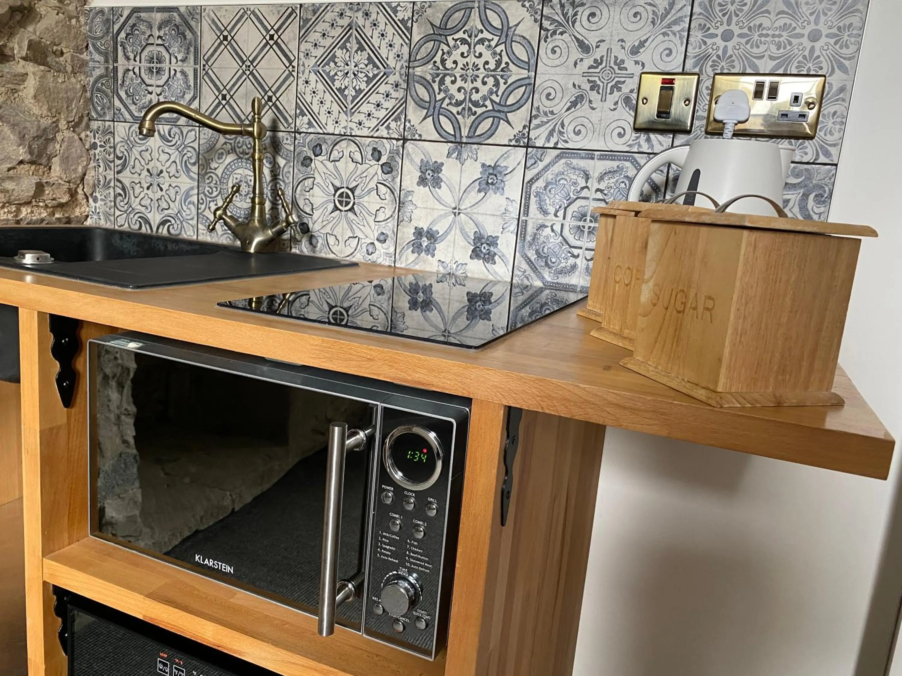 Kitchen or kitchenette in Royal Mile Romance by Edinburgh Heritage Collection