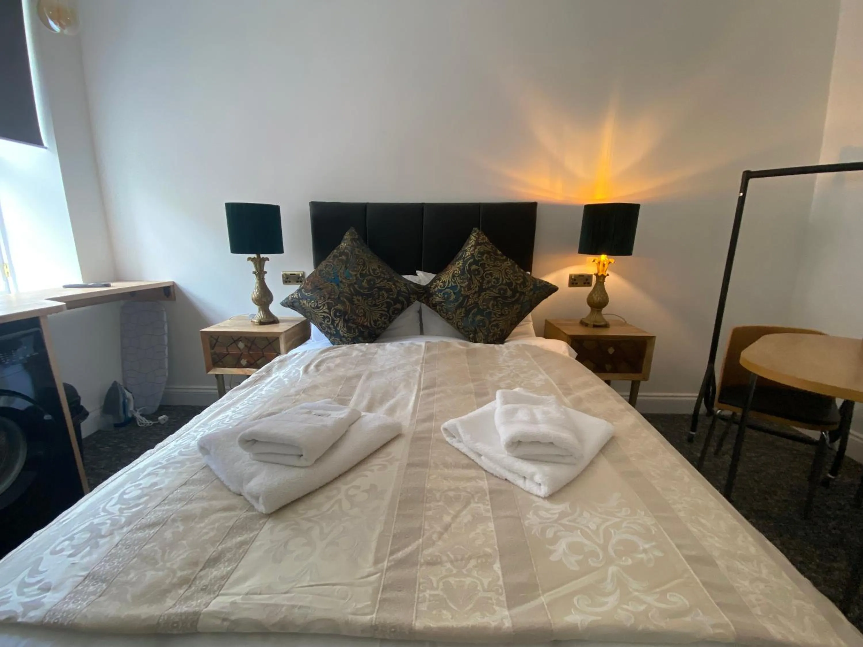 Bed in Royal Mile Romance by Edinburgh Heritage Collection