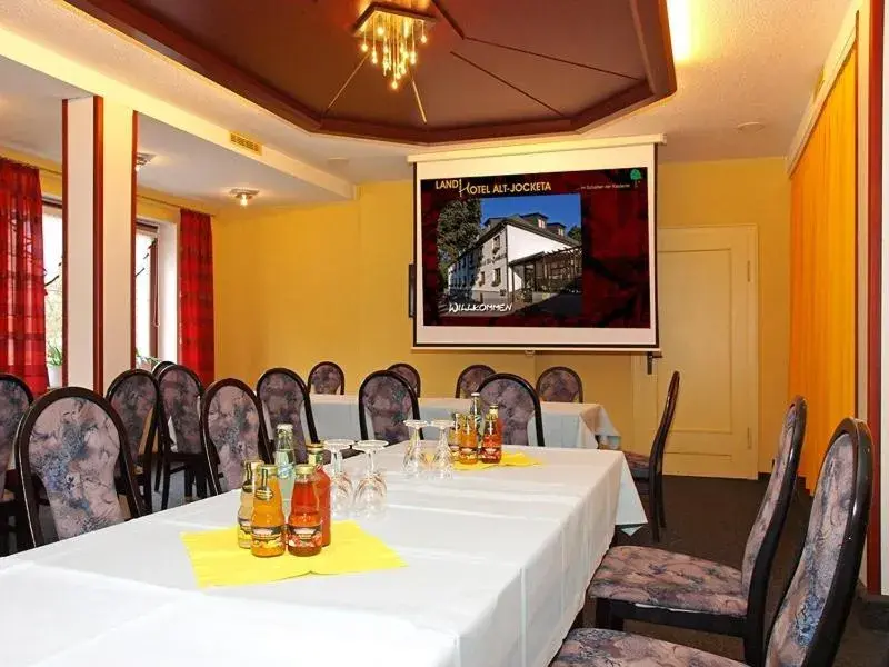 Business facilities, Restaurant/Places to Eat in Landhotel Alt-Jocketa