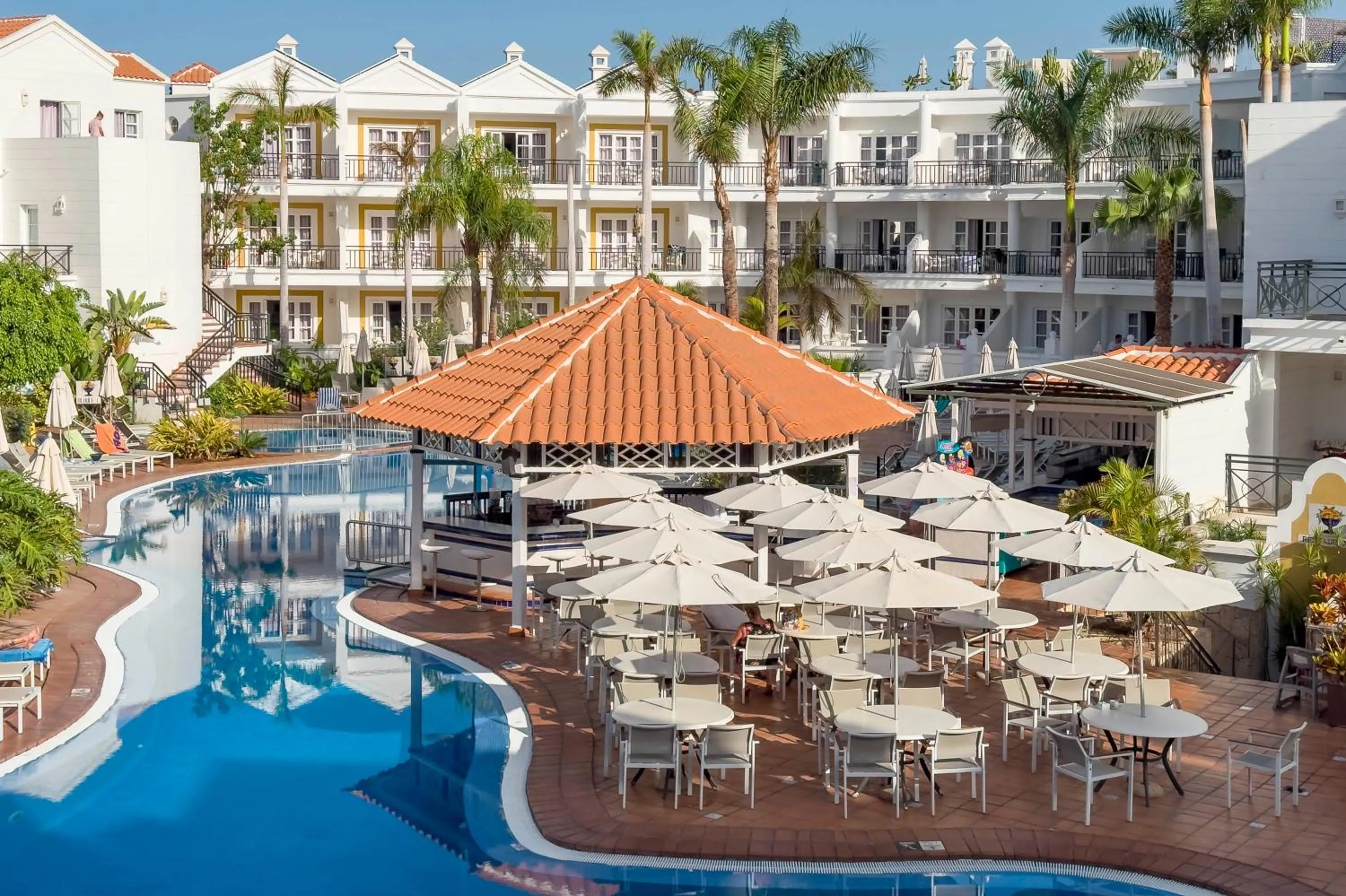 Lounge or bar in Apartamentos Parque del Sol