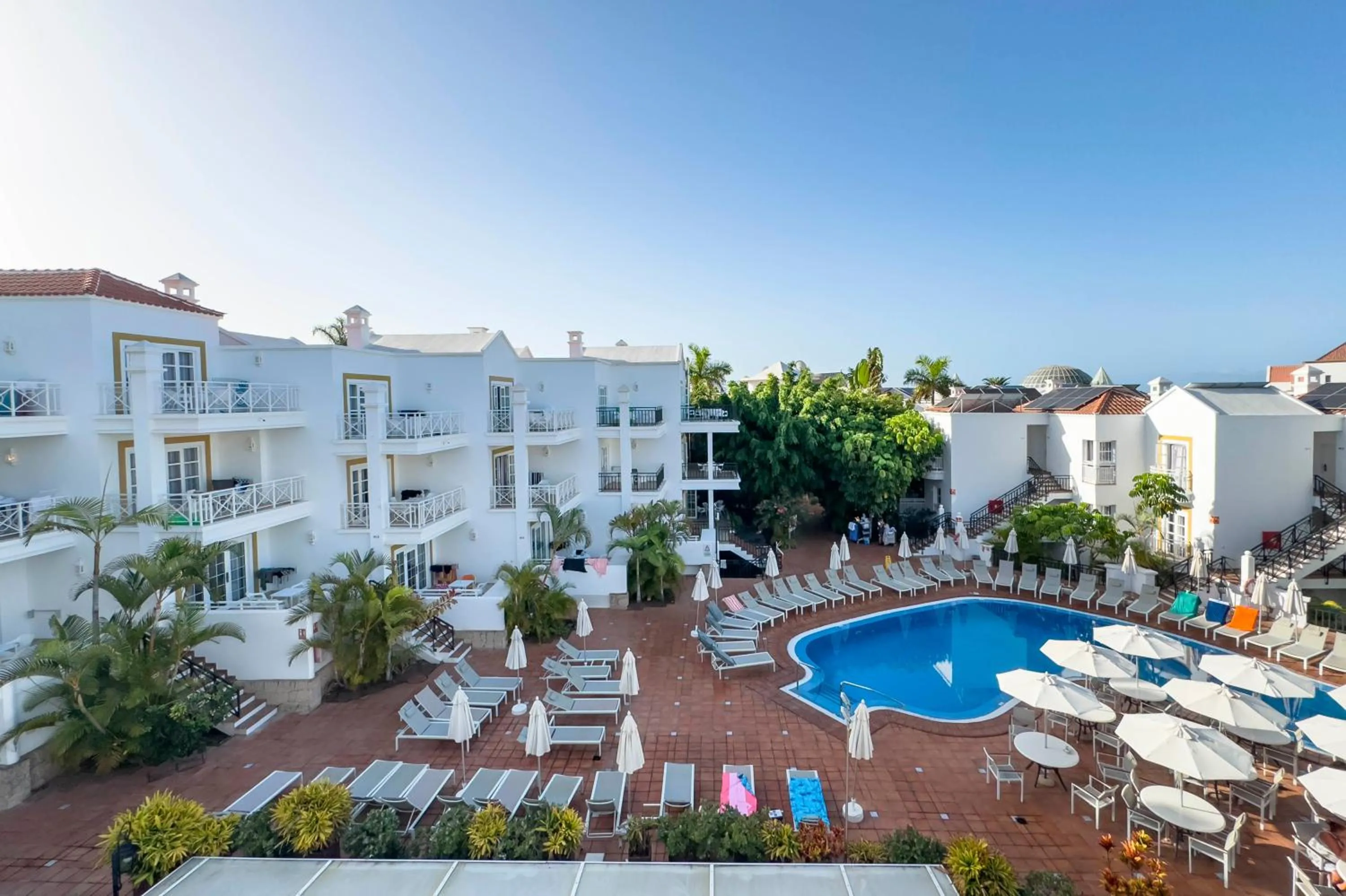 Property building in Apartamentos Parque del Sol