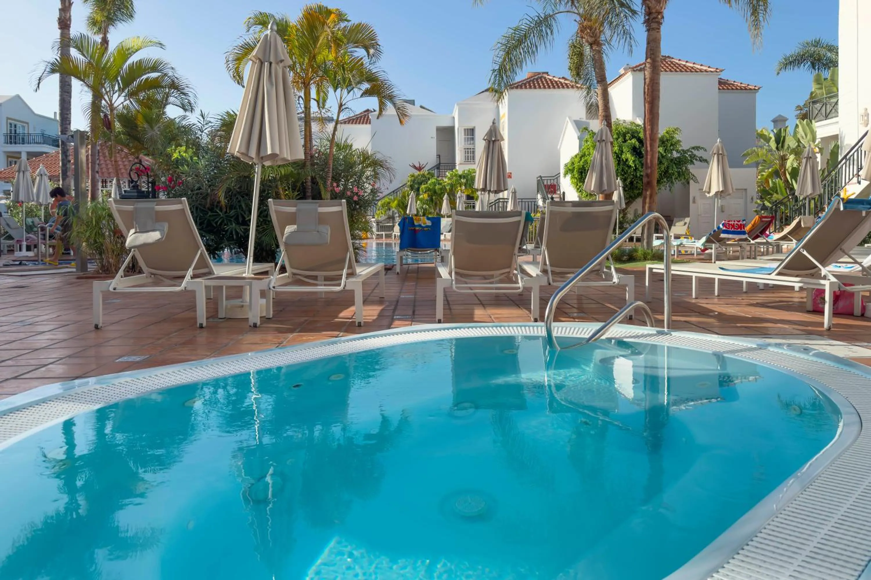 Property building in Apartamentos Parque del Sol