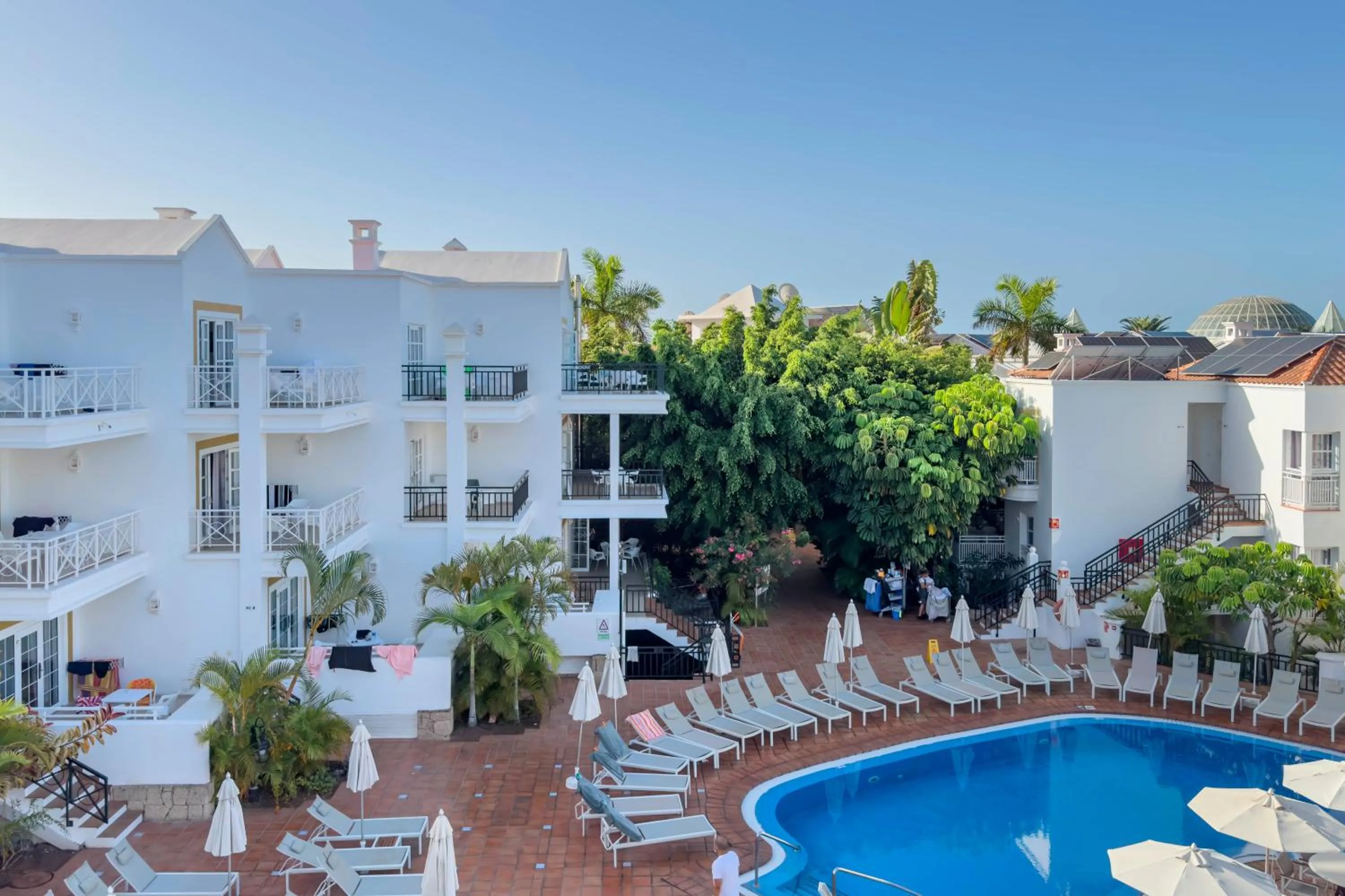 Property building in Apartamentos Parque del Sol