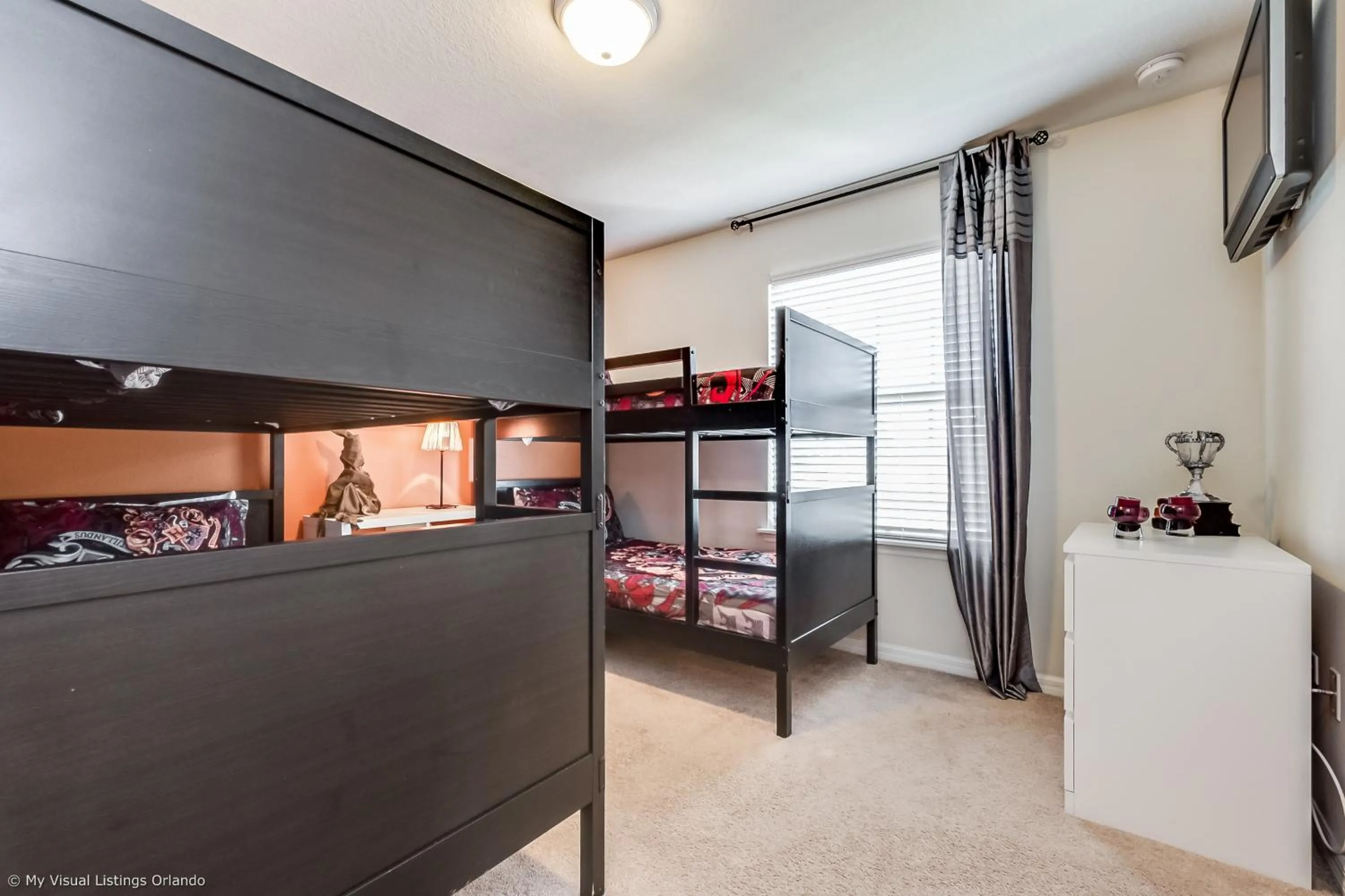 Bed in Resort Townhome wPRIVATE Pool & BBQ, near Disney