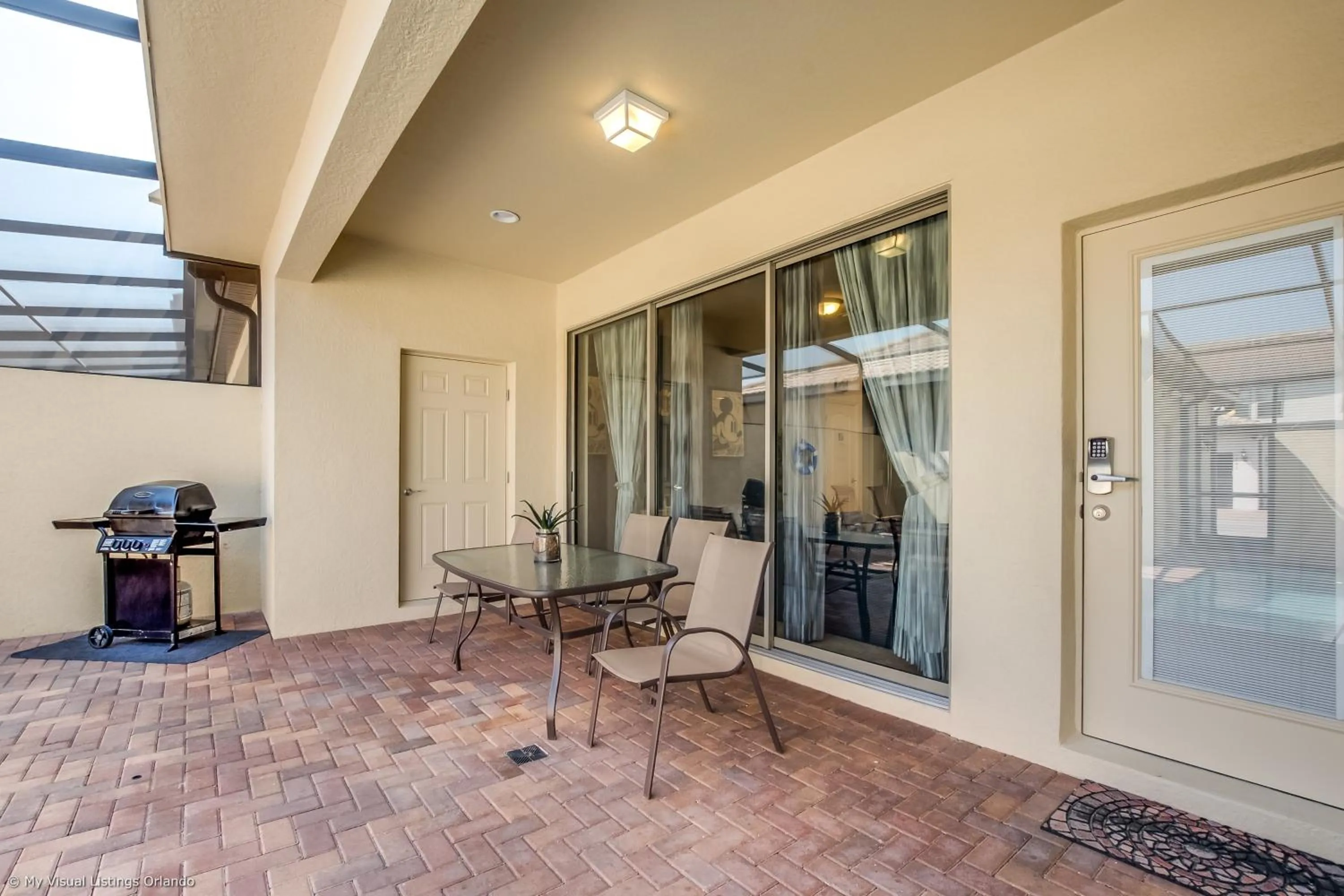 Resort Townhome wPRIVATE Pool & BBQ, near Disney