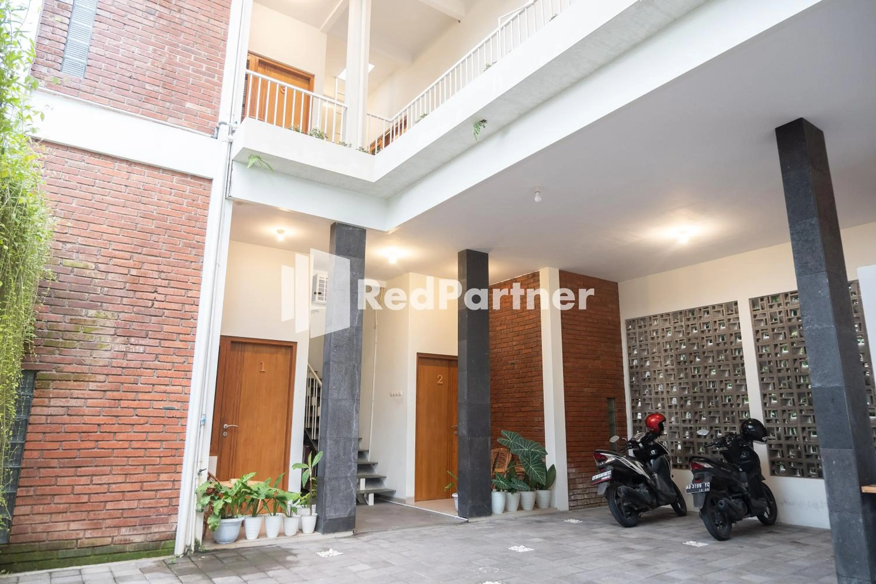 Property building in Twin House near UII Yogyakarta Mitra RedDoorz