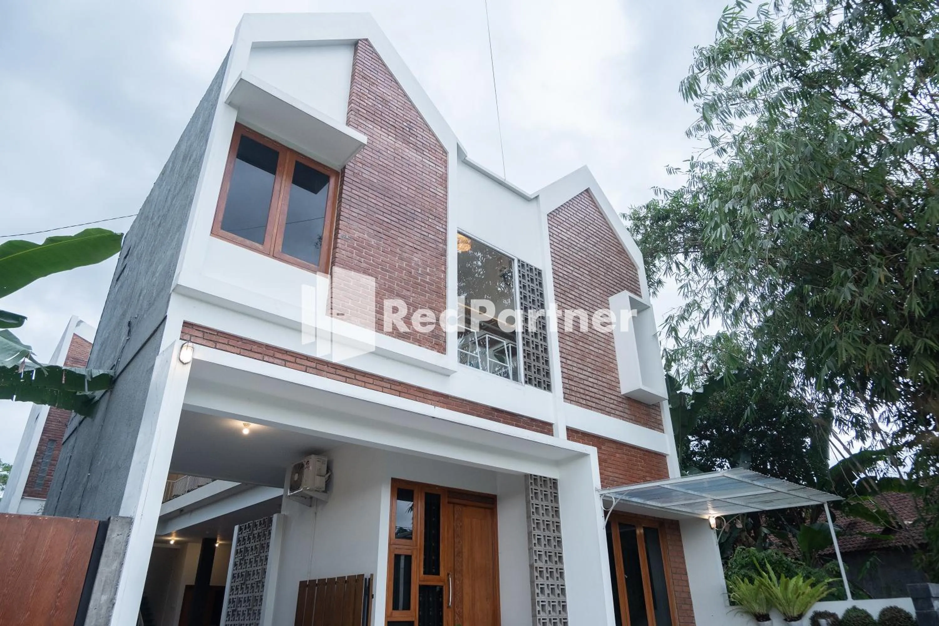 Property building in Twin House near UII Yogyakarta Mitra RedDoorz