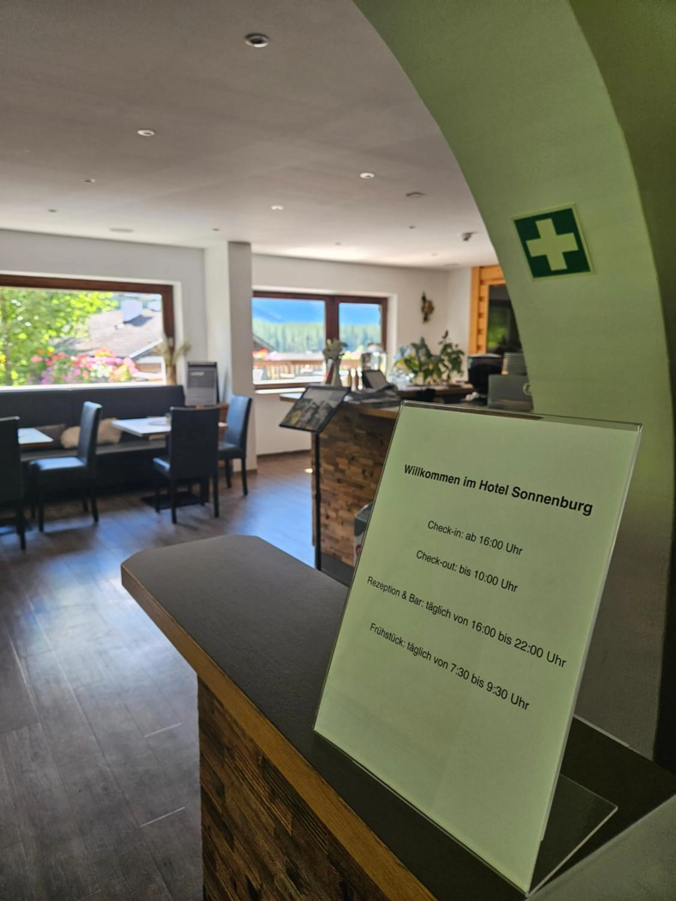 Lobby or reception in Sonnenburg Hotel