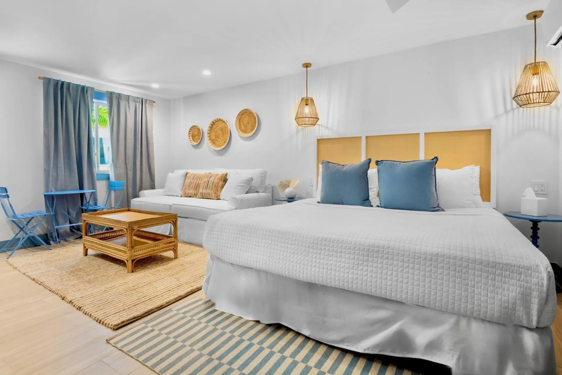 Bed in Driftwood at Anna Maria Island Inn