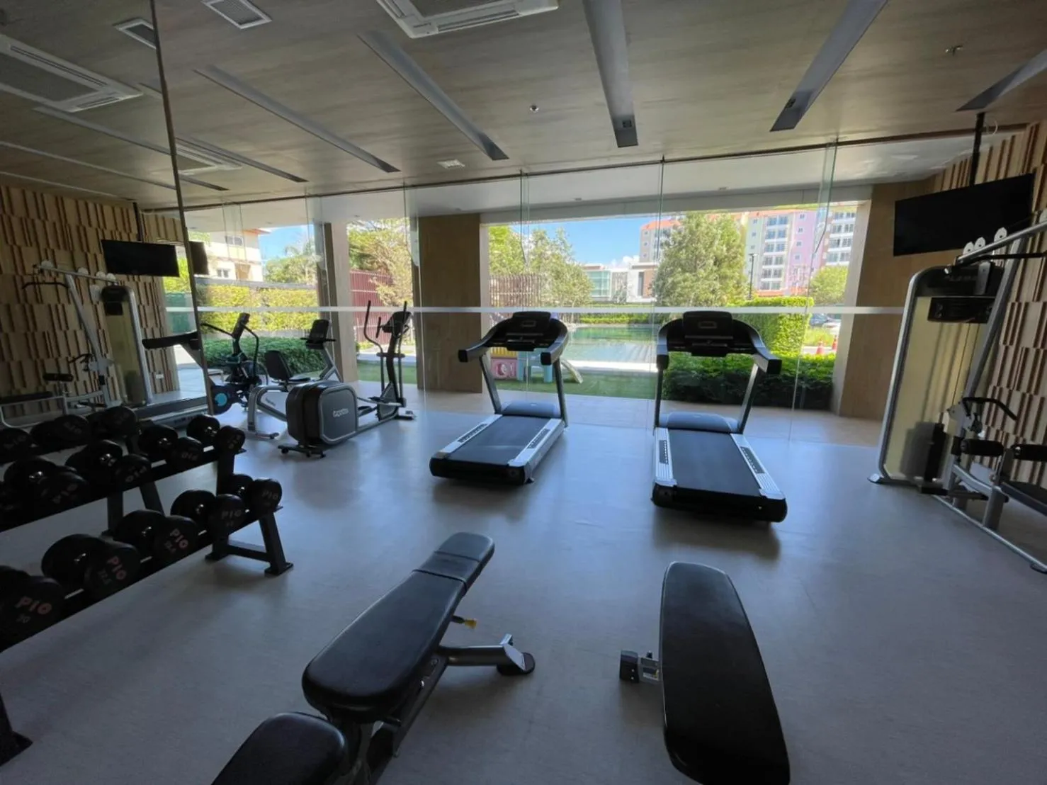 Fitness centre/facilities in Veranda Residence By Hello Pattaya