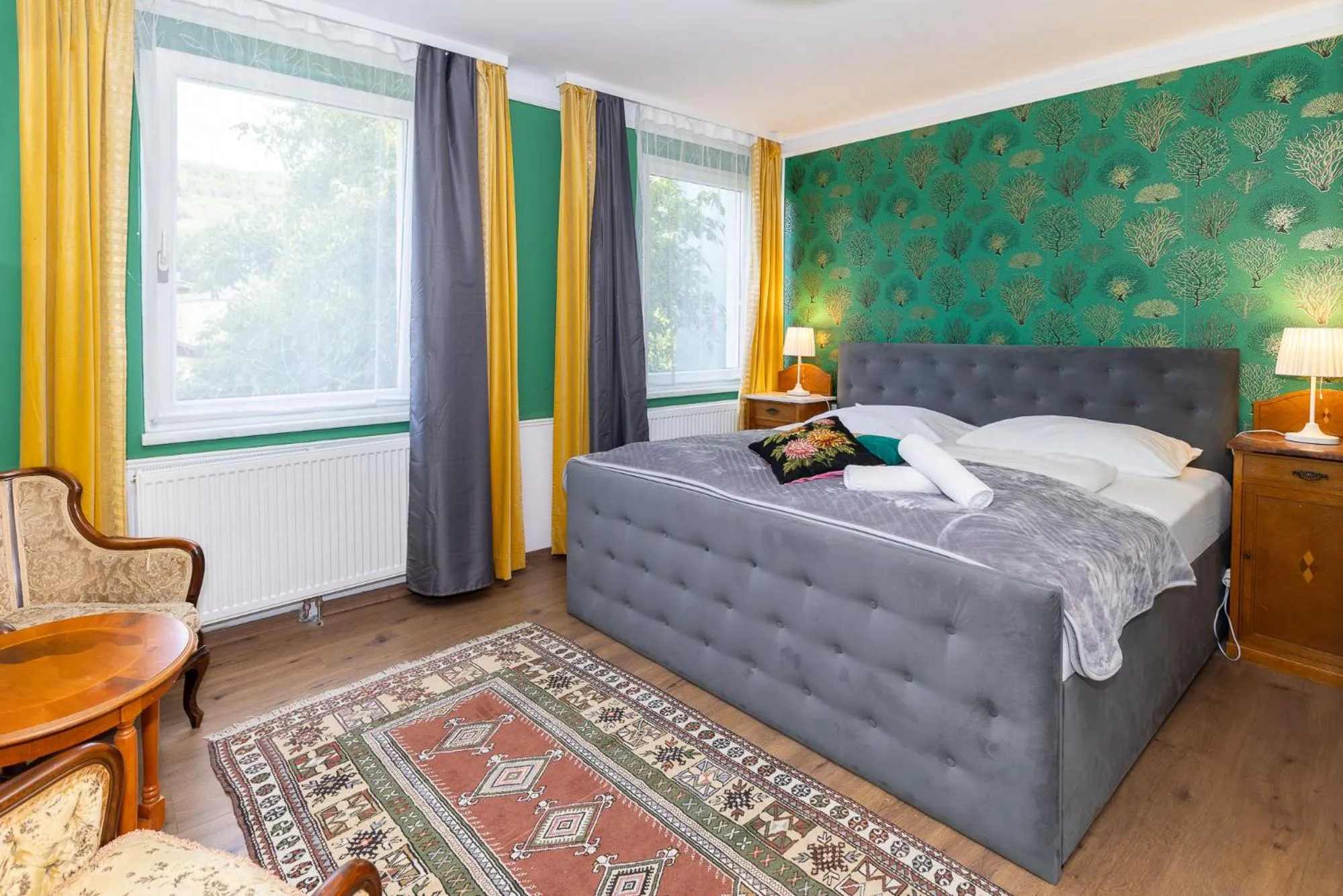 Bed in Corso, Zimmer & Cafe, Hotel Garni