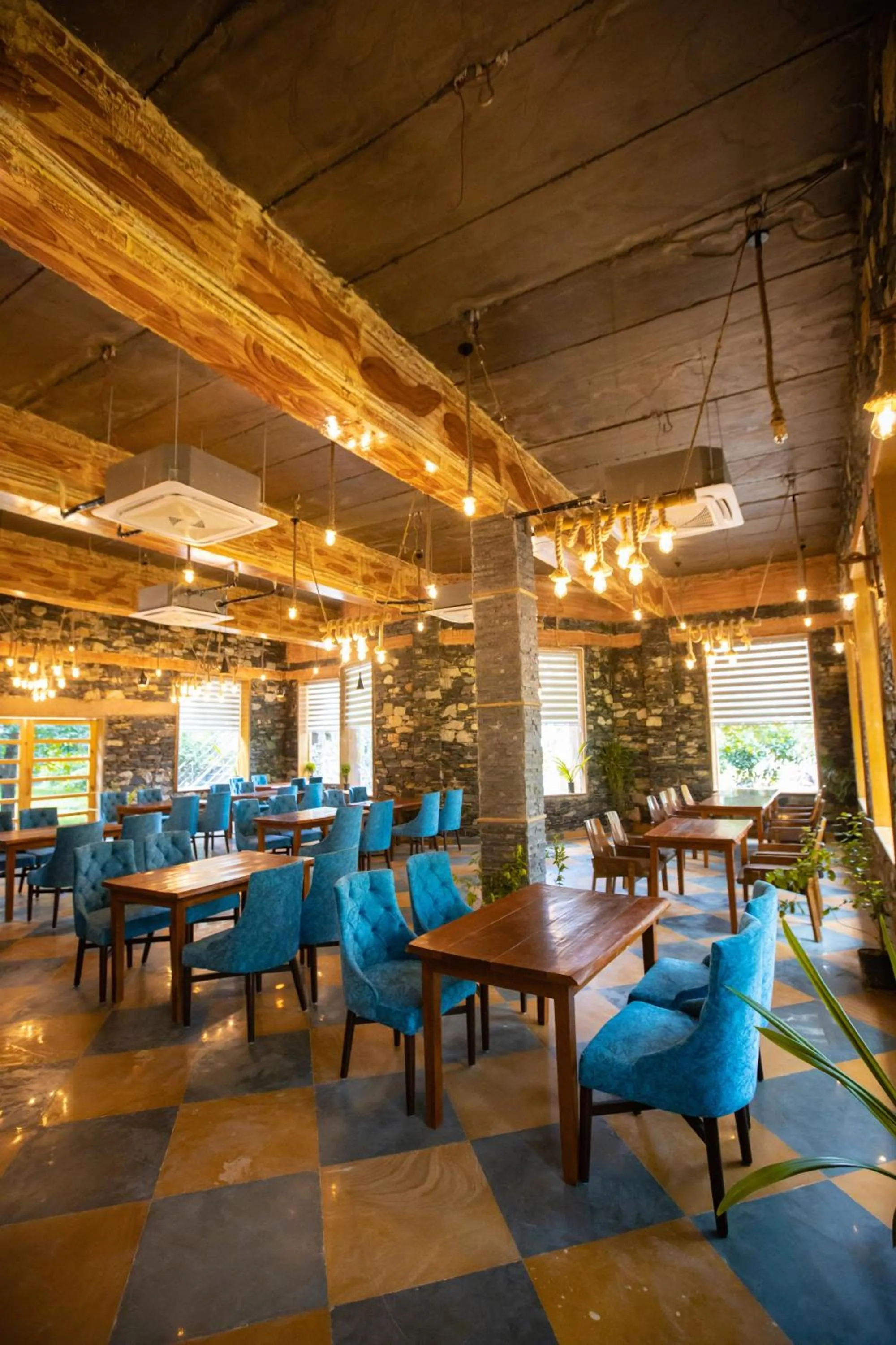 Restaurant/places to eat in Nature Village Resort