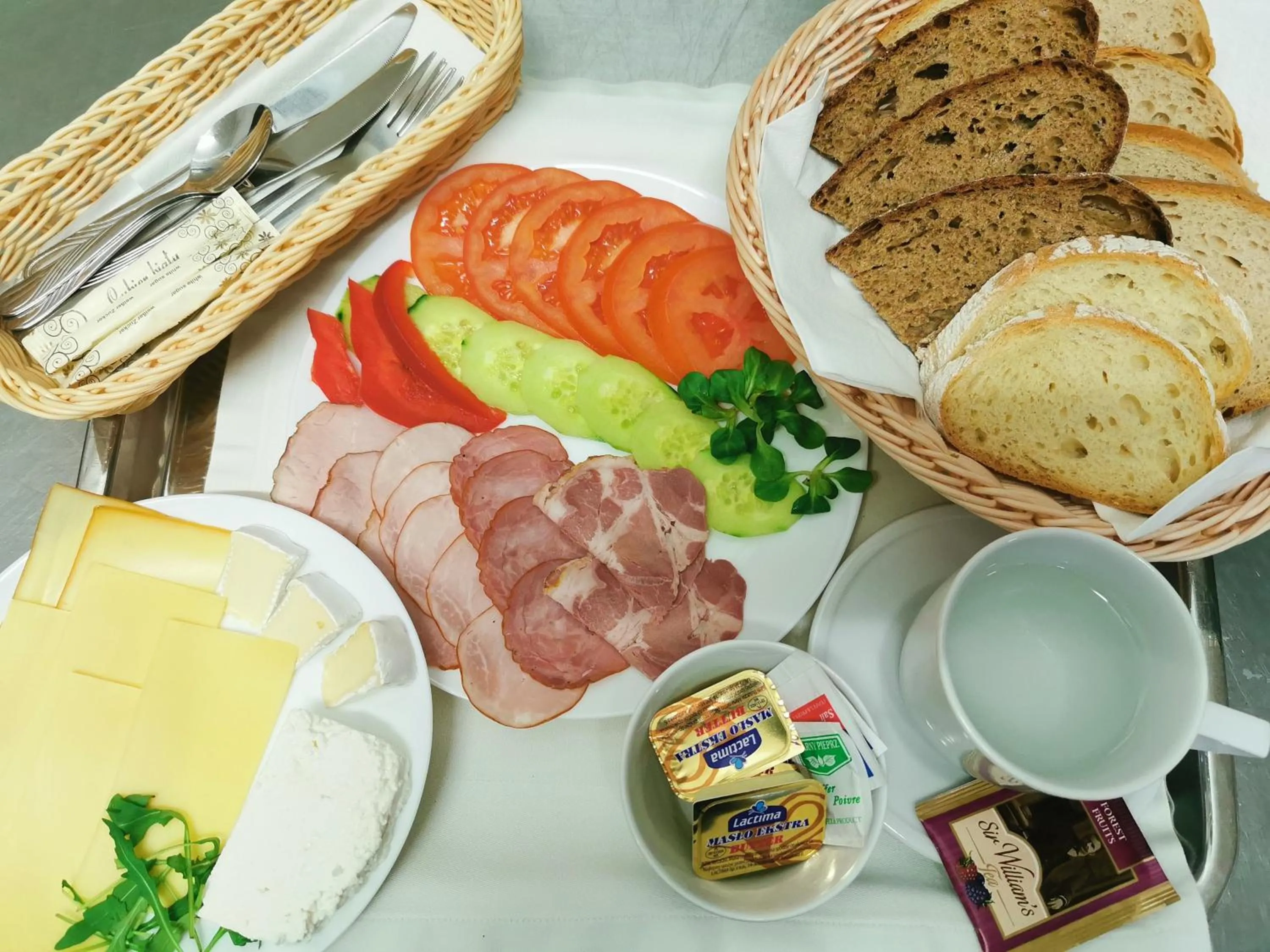Breakfast in Dworek Złoty Róg Hotel i Restauracja