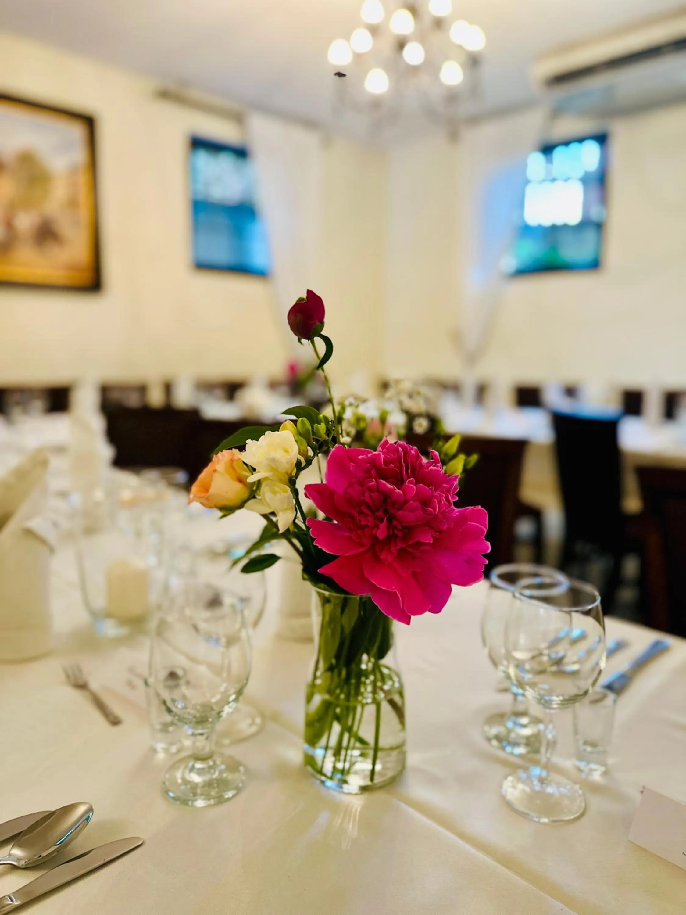 Dworek Złoty Róg Hotel i Restauracja