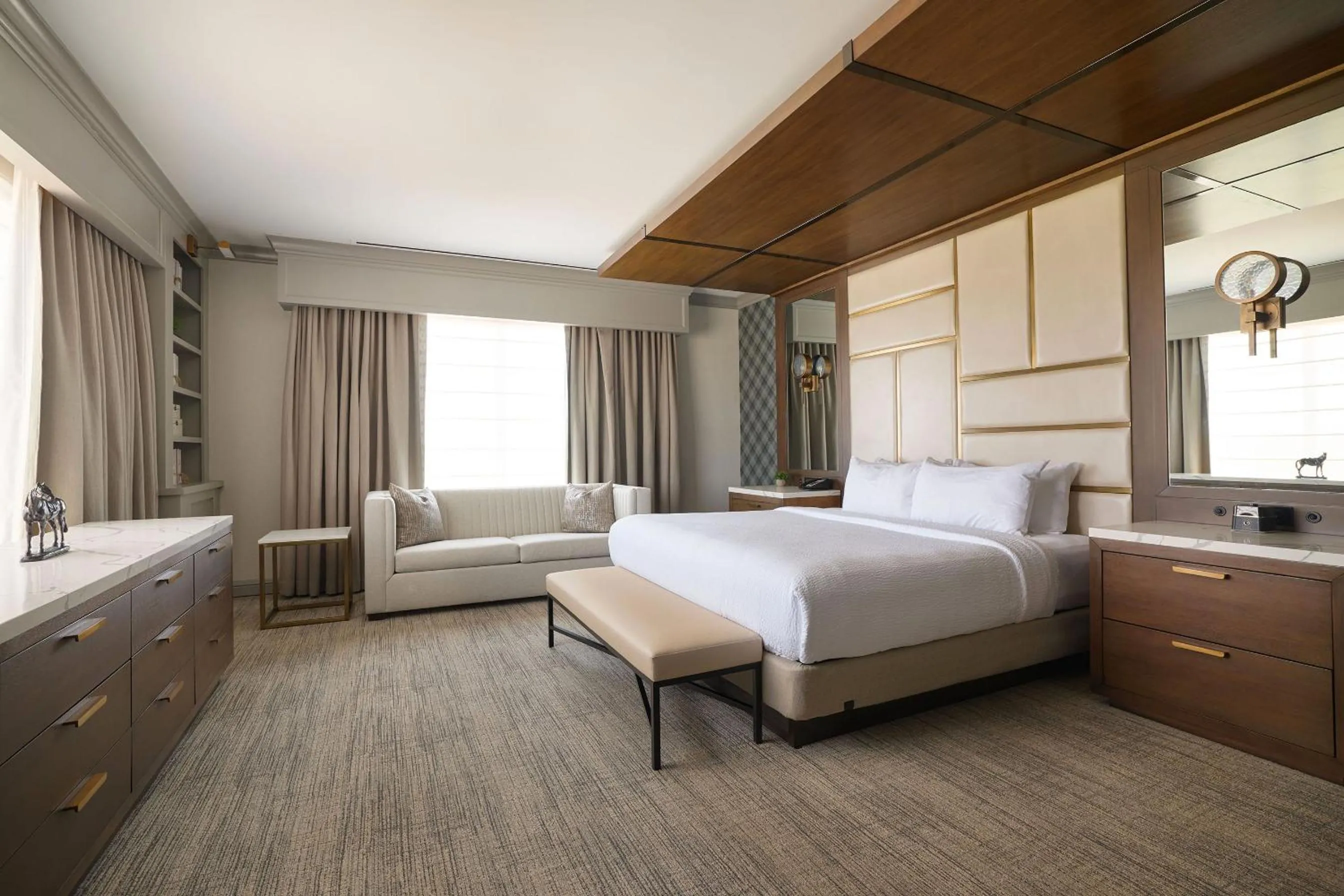 Bed in Oak Grove Racing Gaming & Hotel