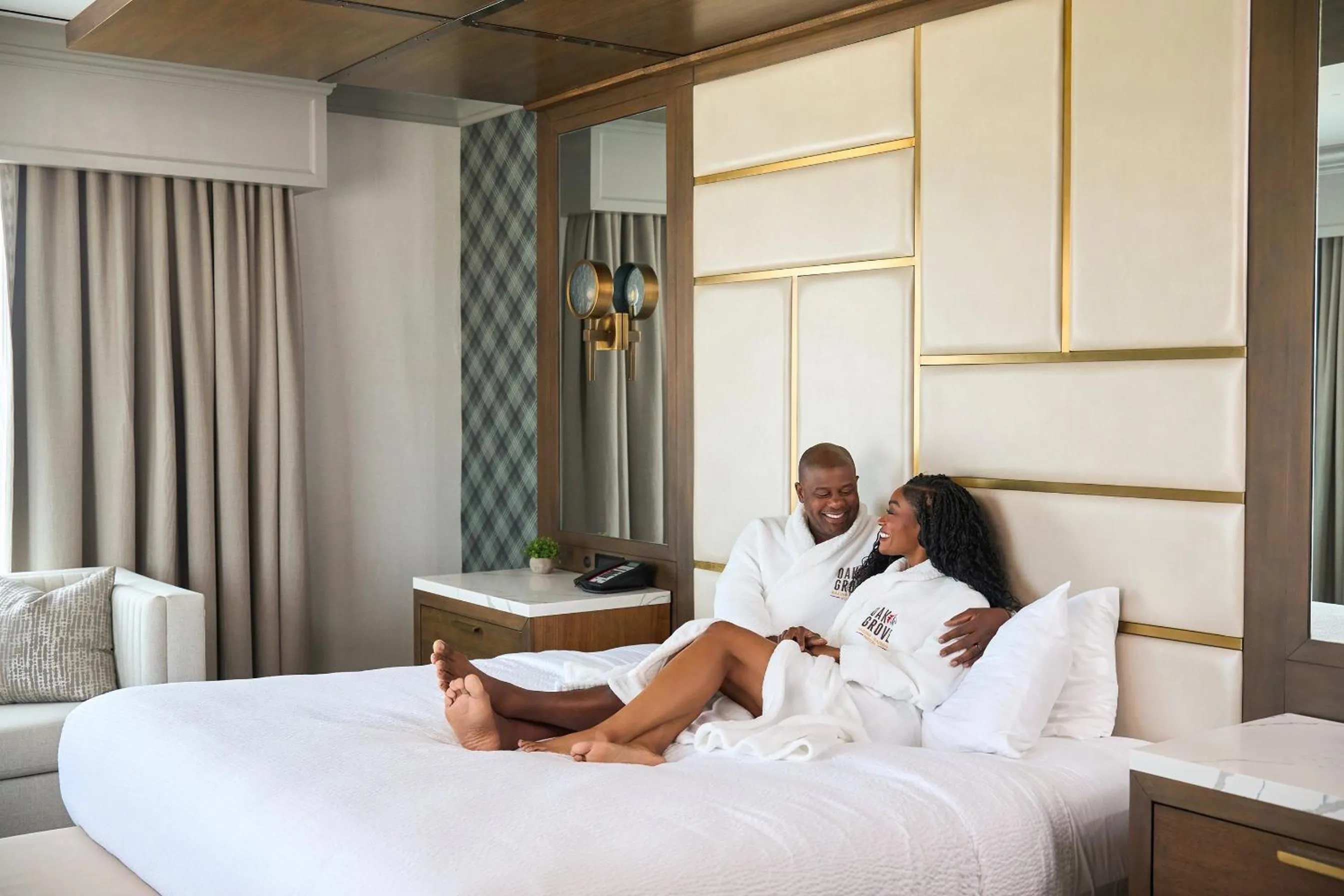 Bed in Oak Grove Racing Gaming & Hotel