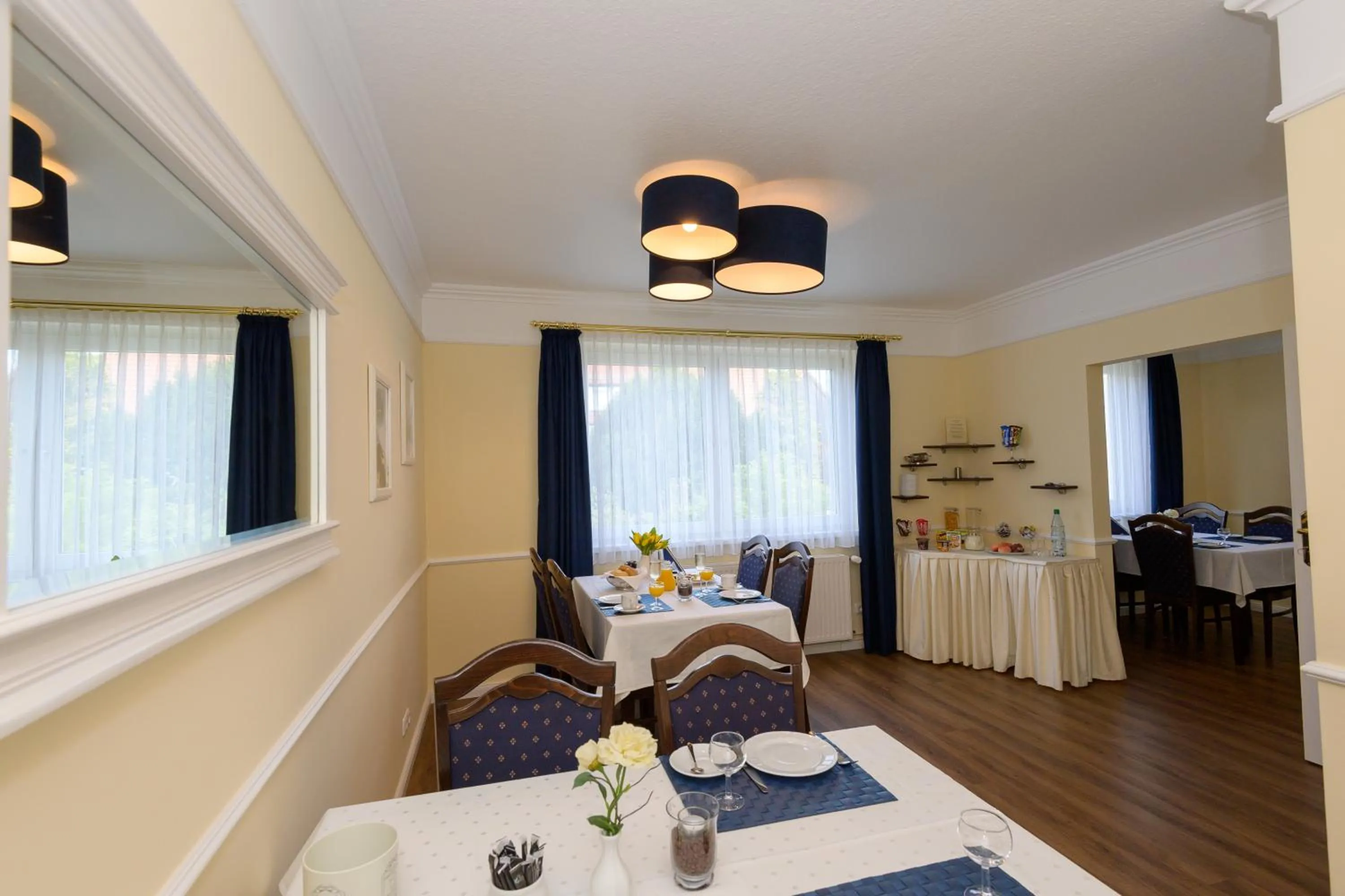 Breakfast in Bremer Apartmenthotel Superior