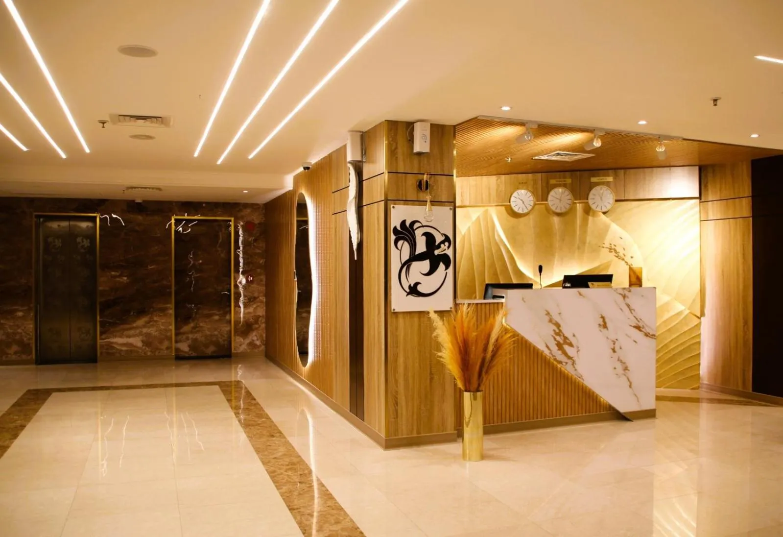 Lobby or reception in Plaza Athenee Hotel