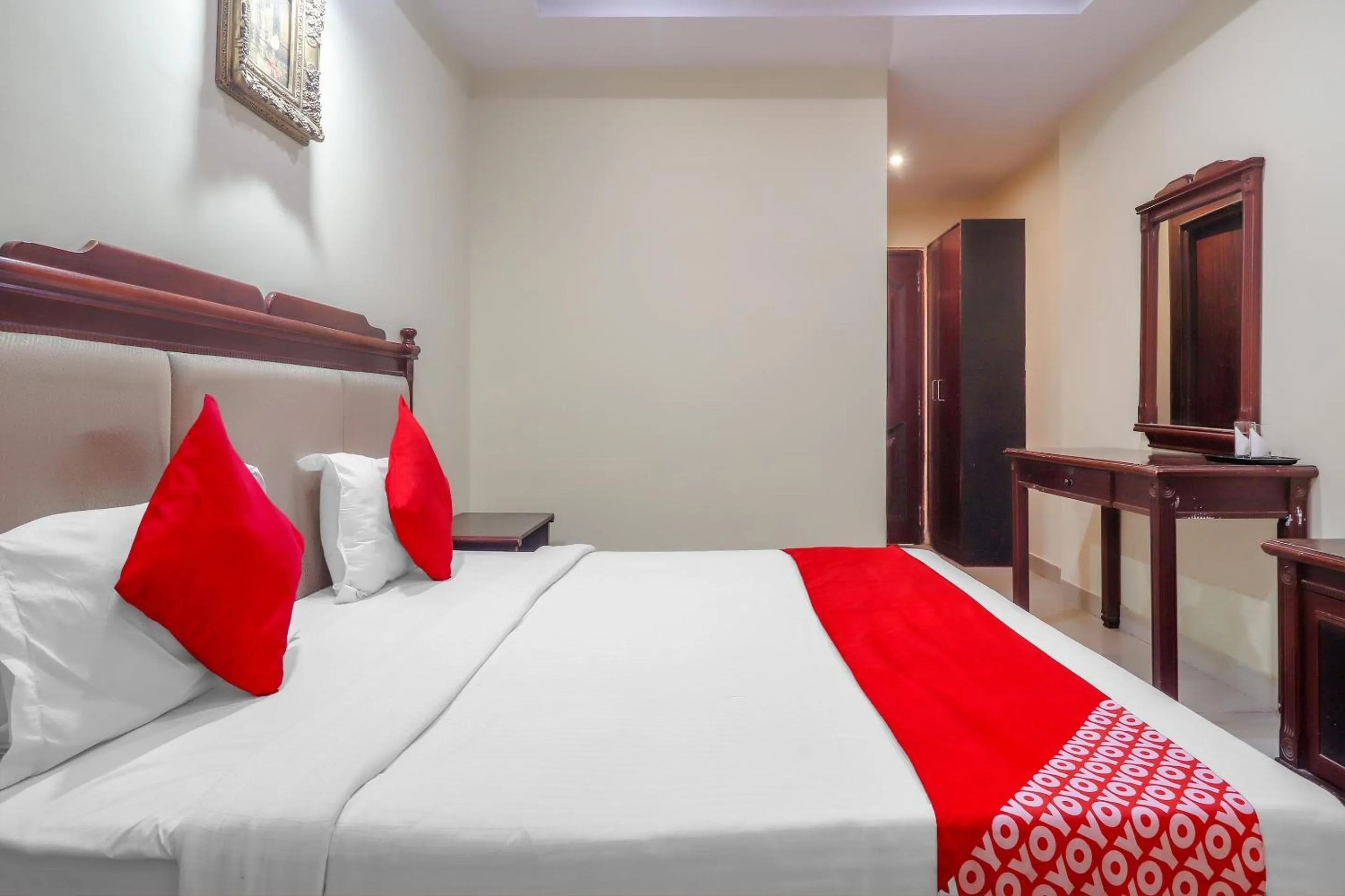Bedroom, Bed in Hotel O Grandeur By orbit Hotels Near Chennai shopping mall