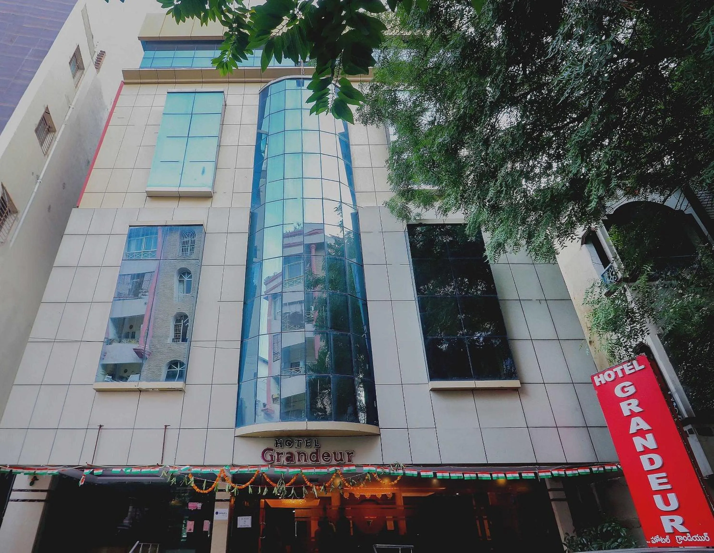 Facade/entrance in Hotel O Grandeur By orbit Hotels Near Chennai shopping mall
