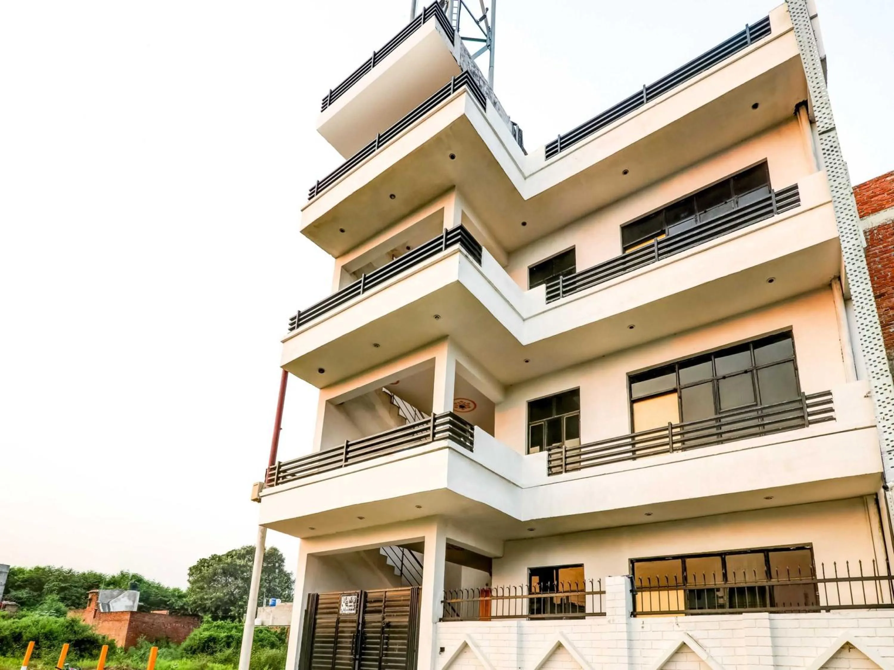 Facade/entrance in SPOT ON Ganpati Palace