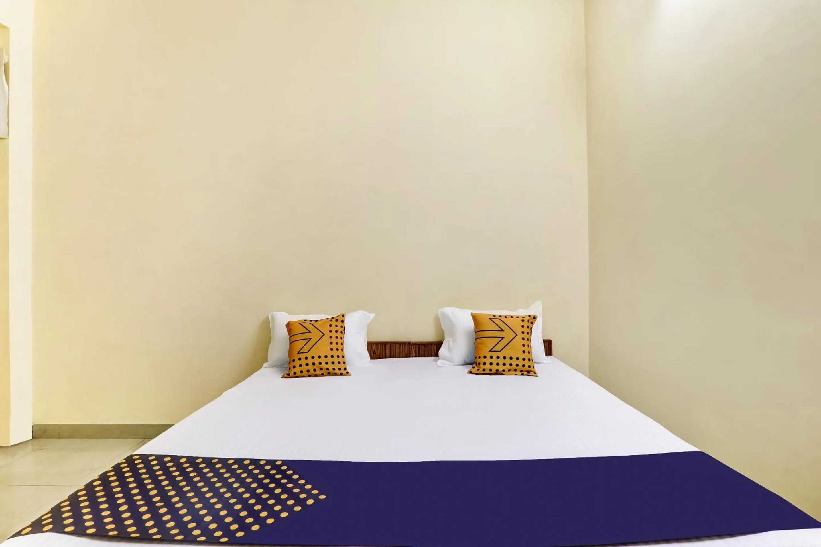 Bedroom, Bed in SPOT ON Ganpati Palace