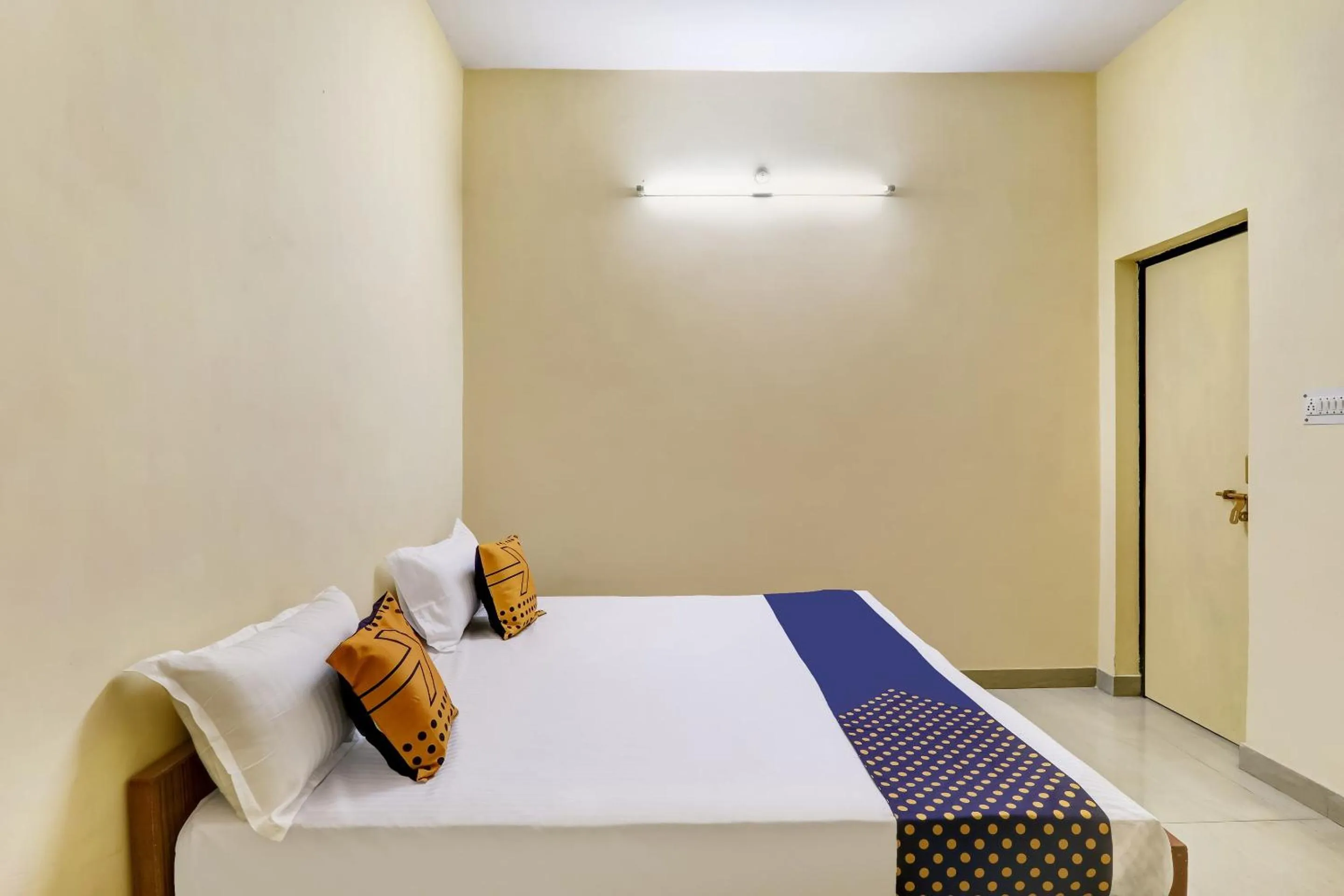 Bedroom, Bed in SPOT ON Ganpati Palace