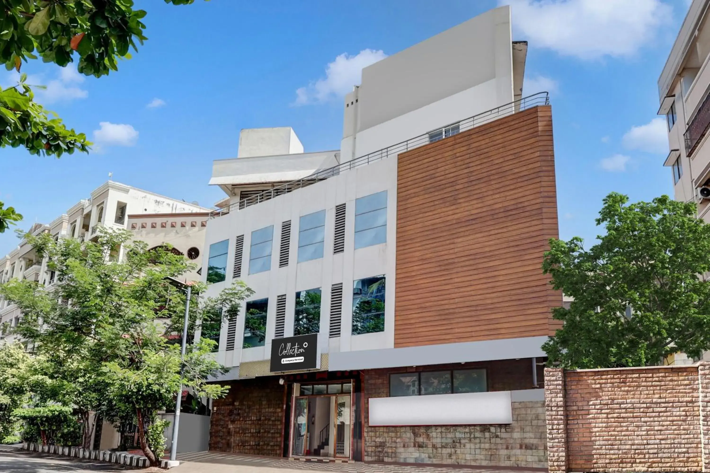 Facade/entrance in Super Collection O jagadamba Junction near Beach Road Facade/entrance in Super Collection O jagadamba Junction near Beach Road