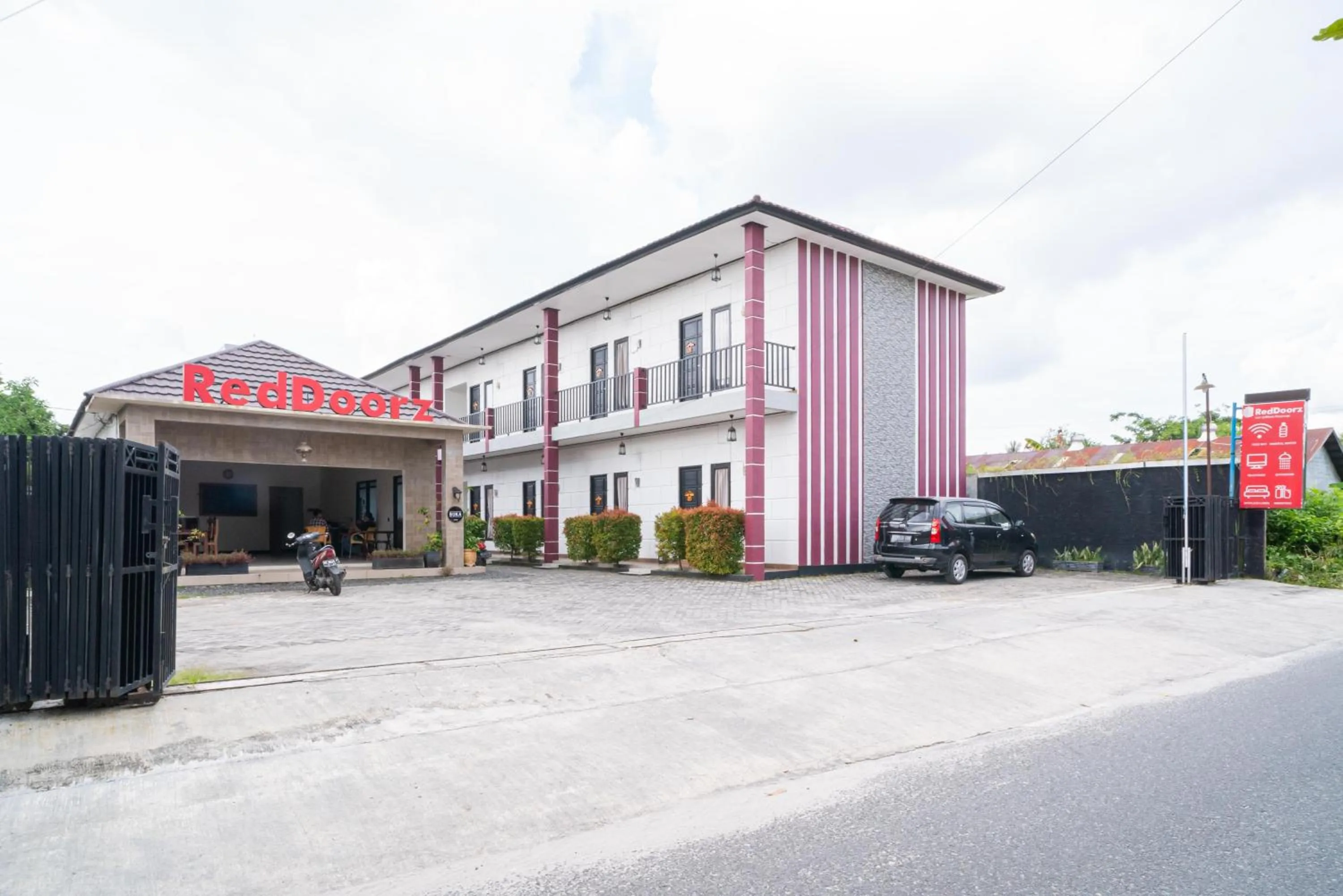 RedDoorz @ Wisma Pangrango