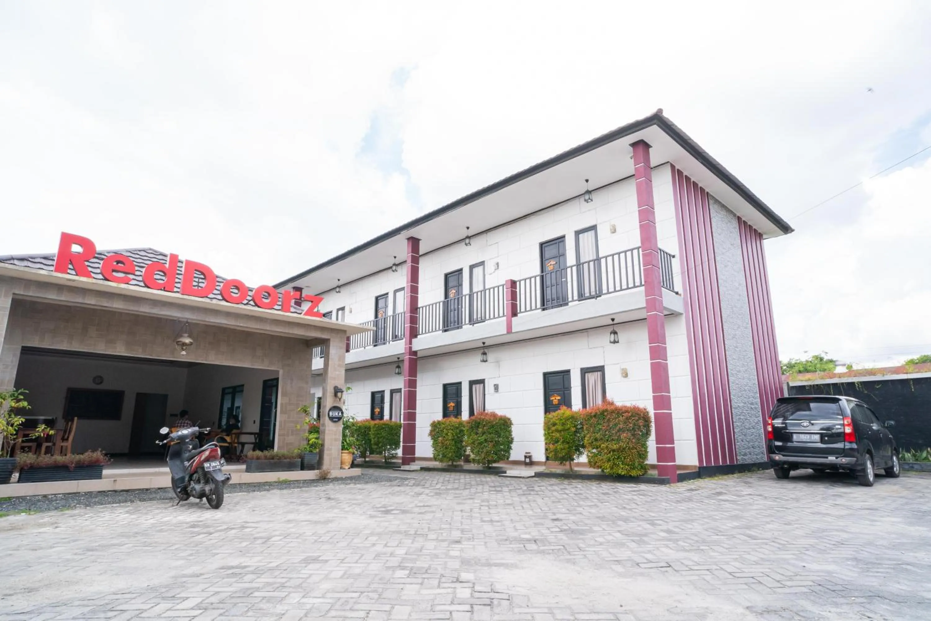 RedDoorz @ Wisma Pangrango