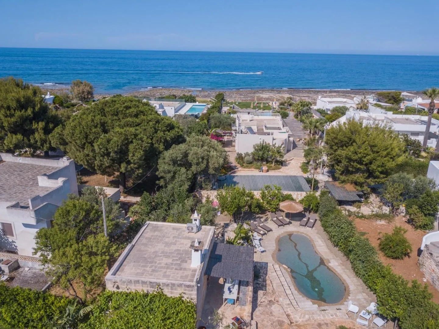HelloApulia Villa Gemma - Direct access to the sea with private eco pool