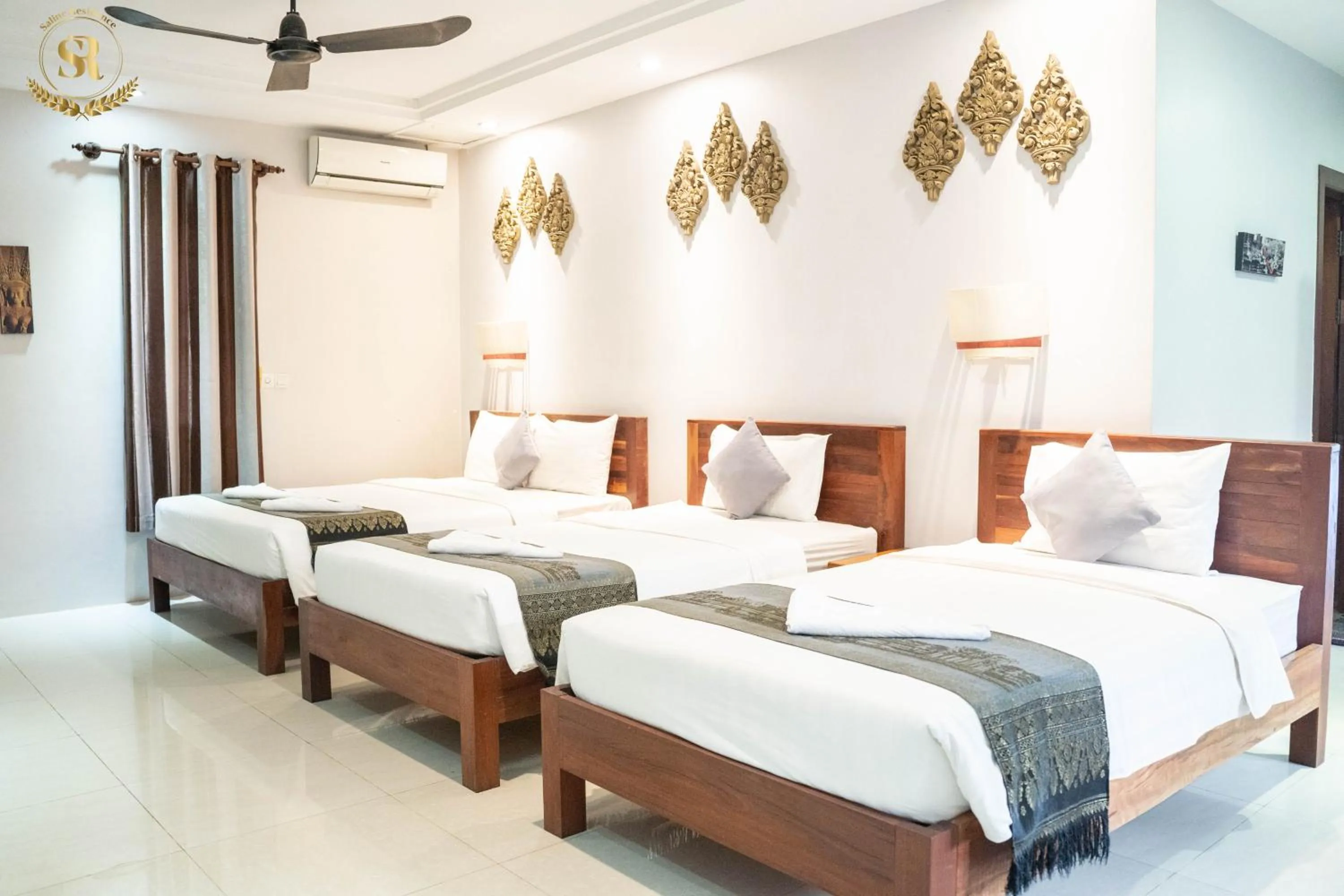 Bedroom, Bed in Saline Residence