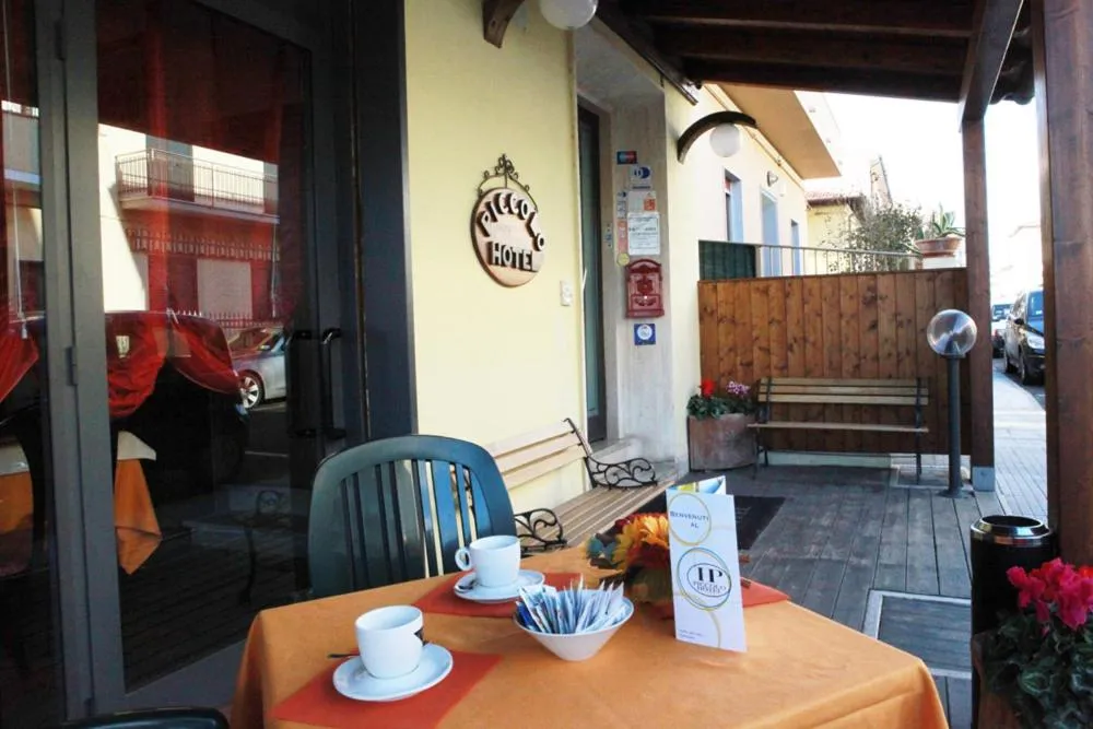 Patio in Piccolo Hotel