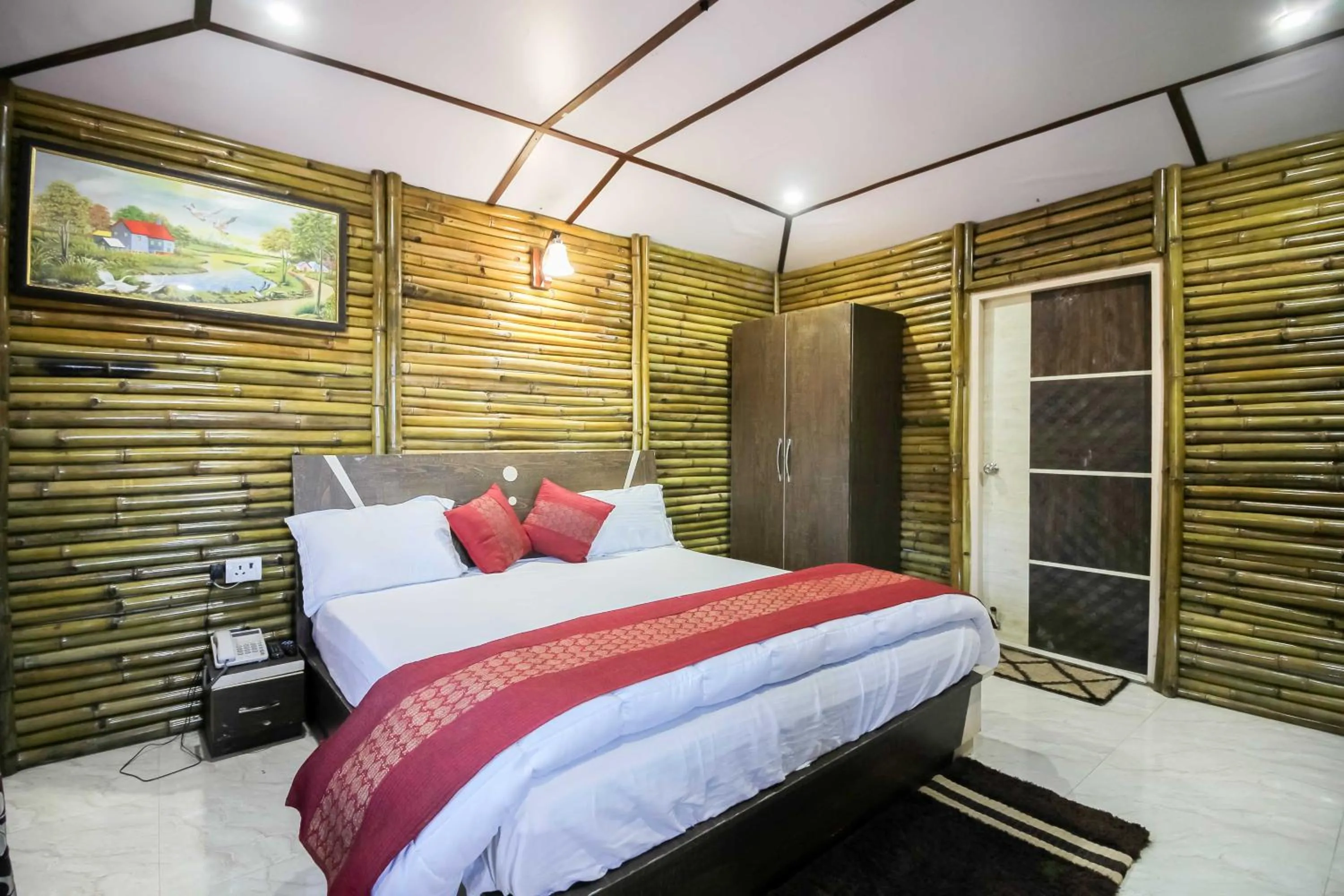 Bed in Glamwood Resort Dhanaulti, Ranked 1 in Dhanaulti