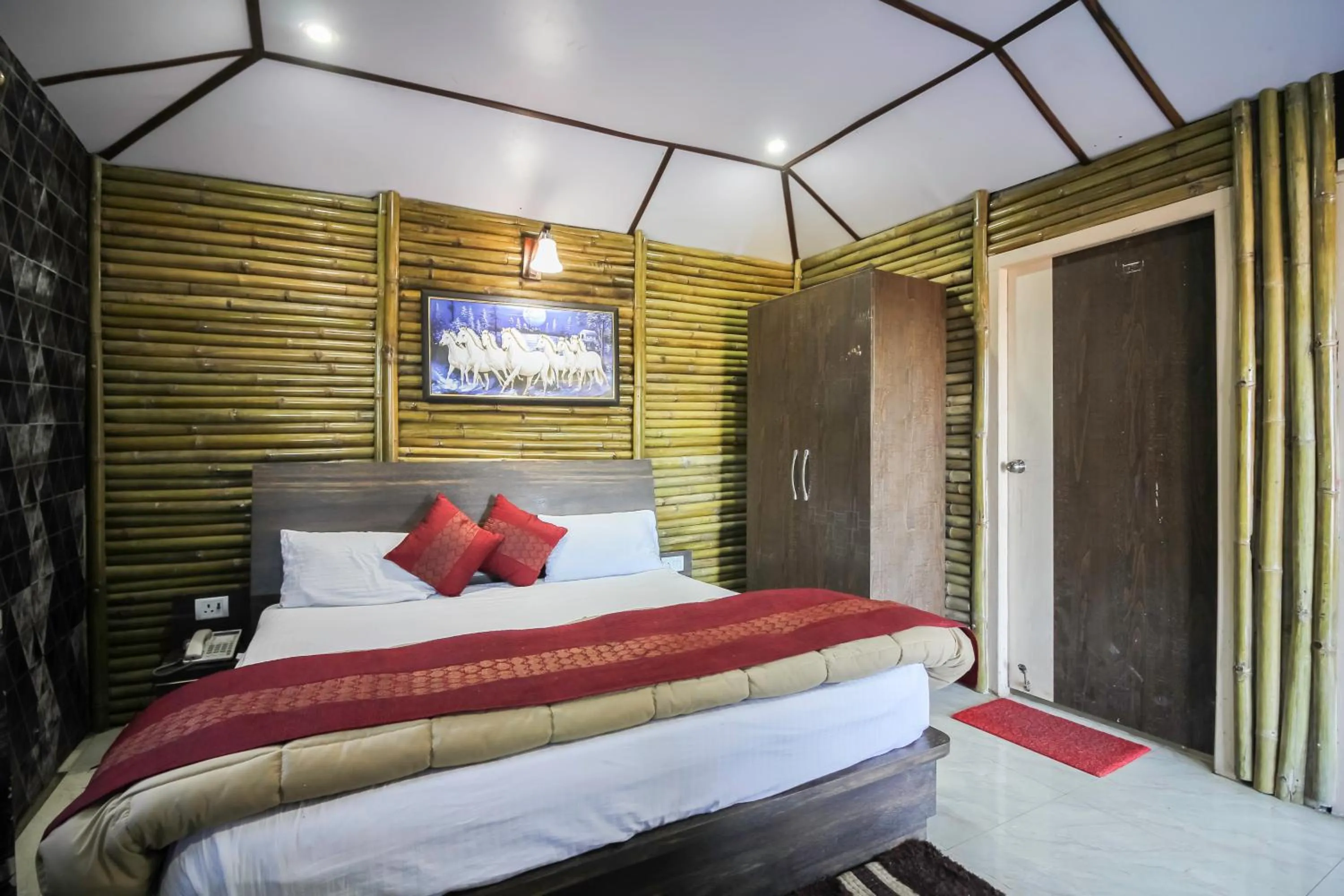 Bed in Glamwood Resort Dhanaulti, Ranked 1 in Dhanaulti