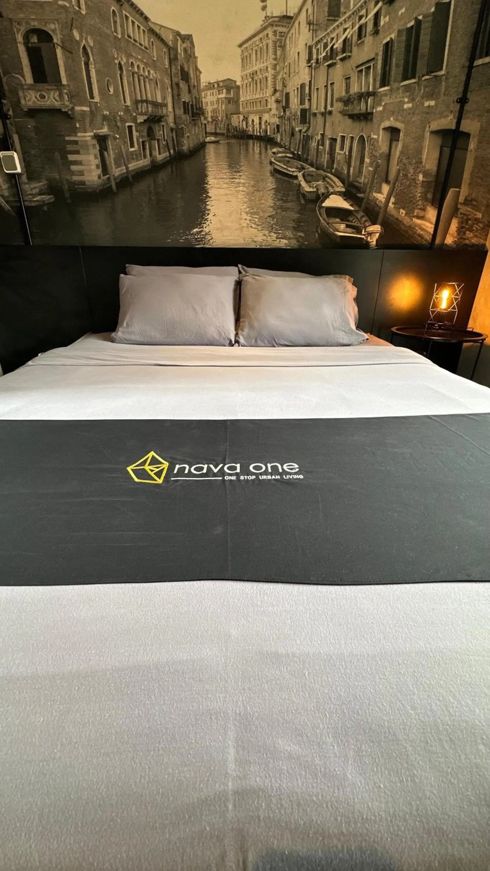 Bedroom, Bed in nava one