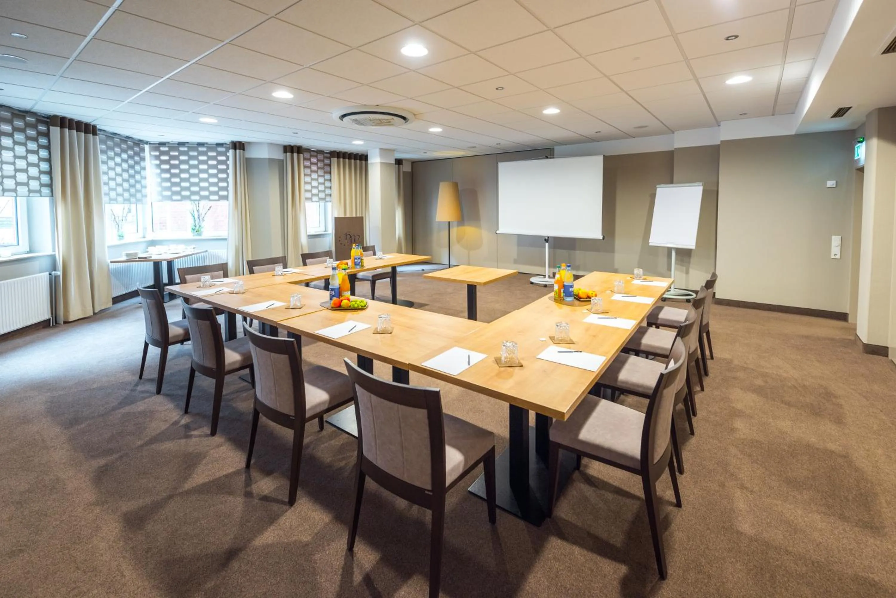 Meeting/conference room in Hotel Am Markt Nordenham