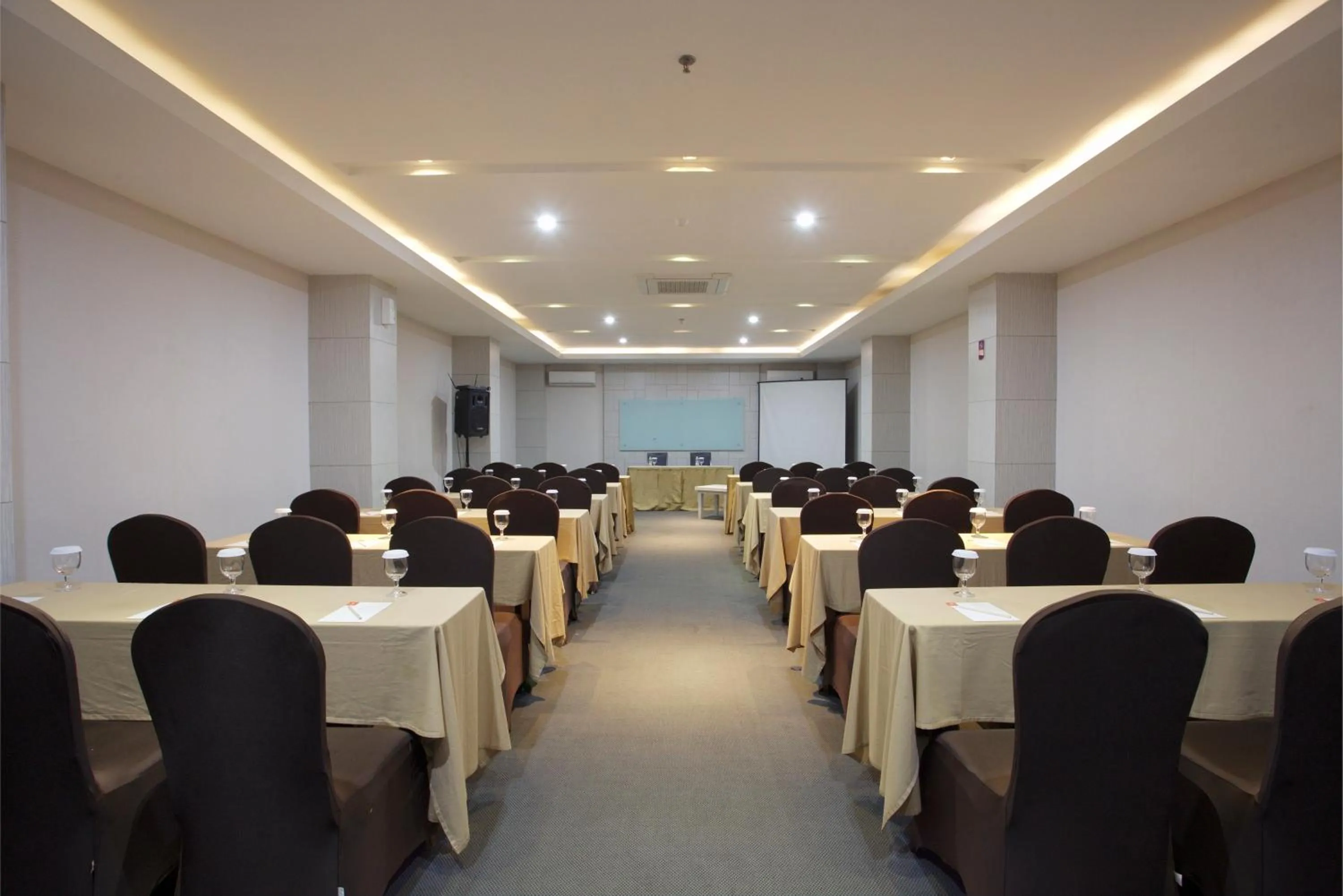 Business facilities in Tjokro Hotel Pekanbaru