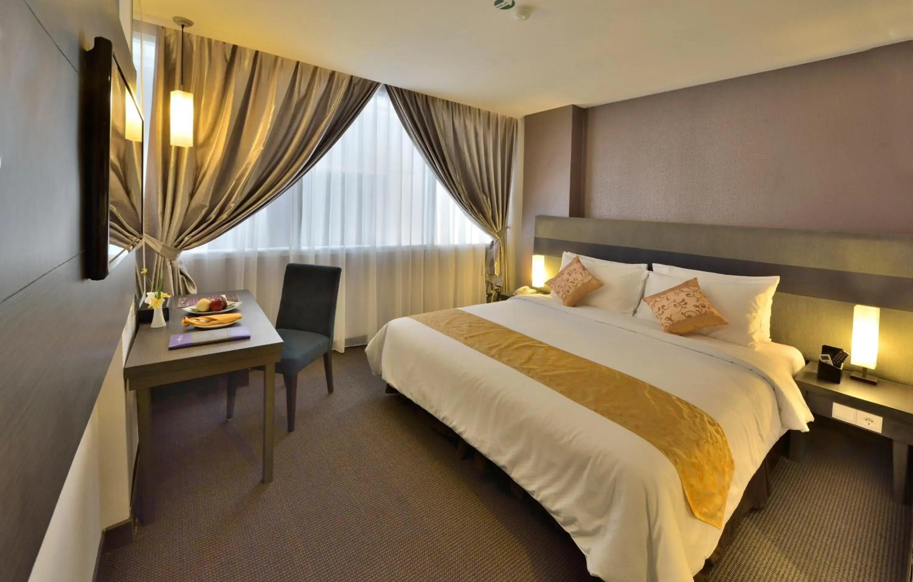 Bedroom, Bed in Tjokro Hotel Pekanbaru Bedroom, Bed in Tjokro Hotel Pekanbaru