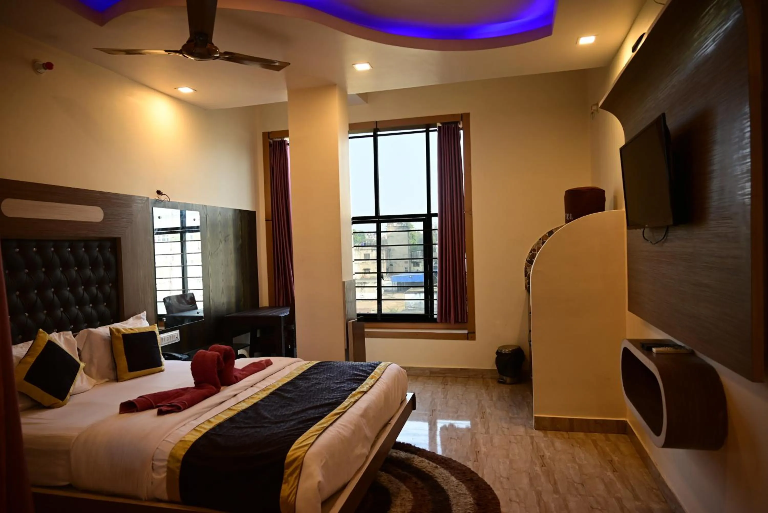 TV and multimedia, Bed in Hotel Comfort and Terrace Lounge