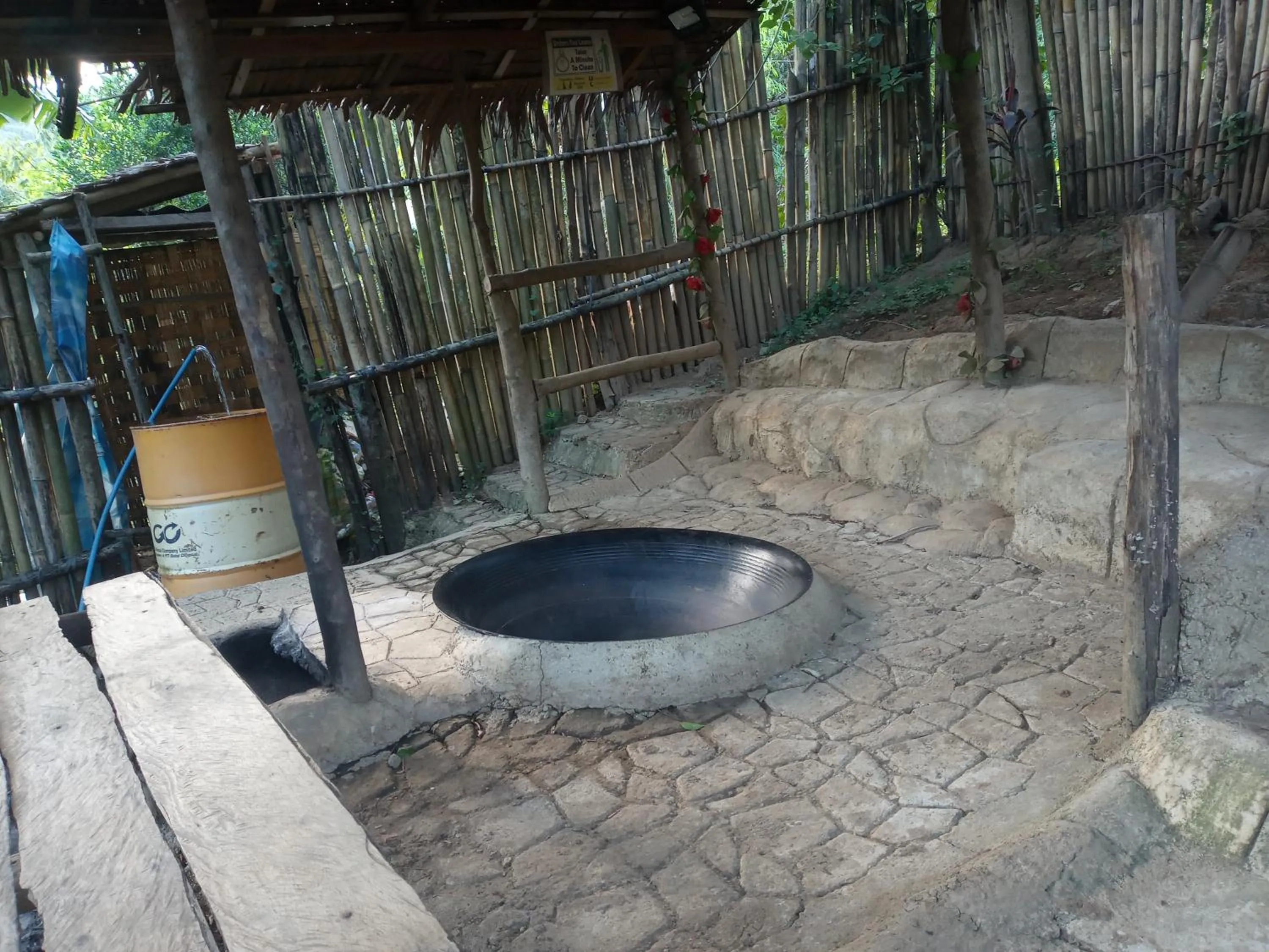 Raw Camping at Camping Paradise Singalong Mountain Garden