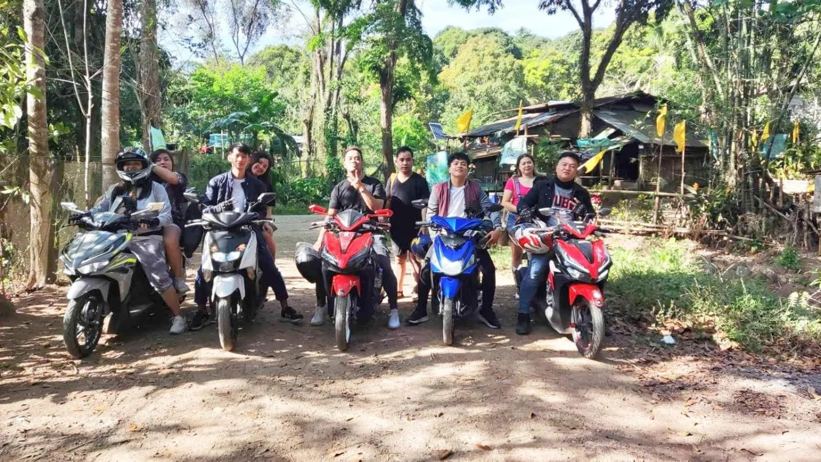 Raw Camping at Camping Paradise Singalong Mountain Garden