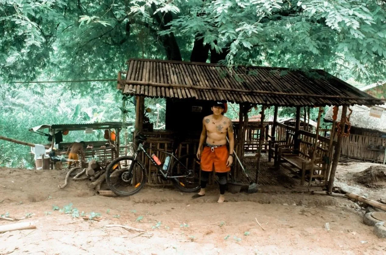 Raw Camping at Camping Paradise Singalong Mountain Garden